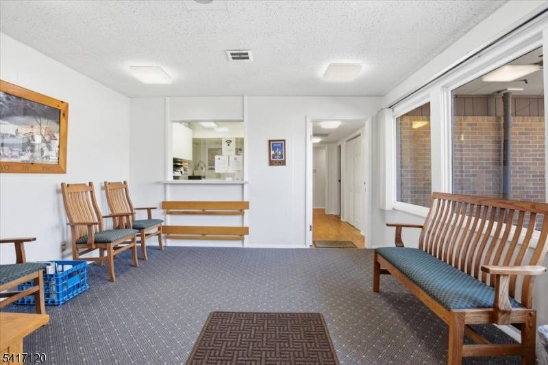 End unit, updated in 2025, 1024 square feet Medical Office.