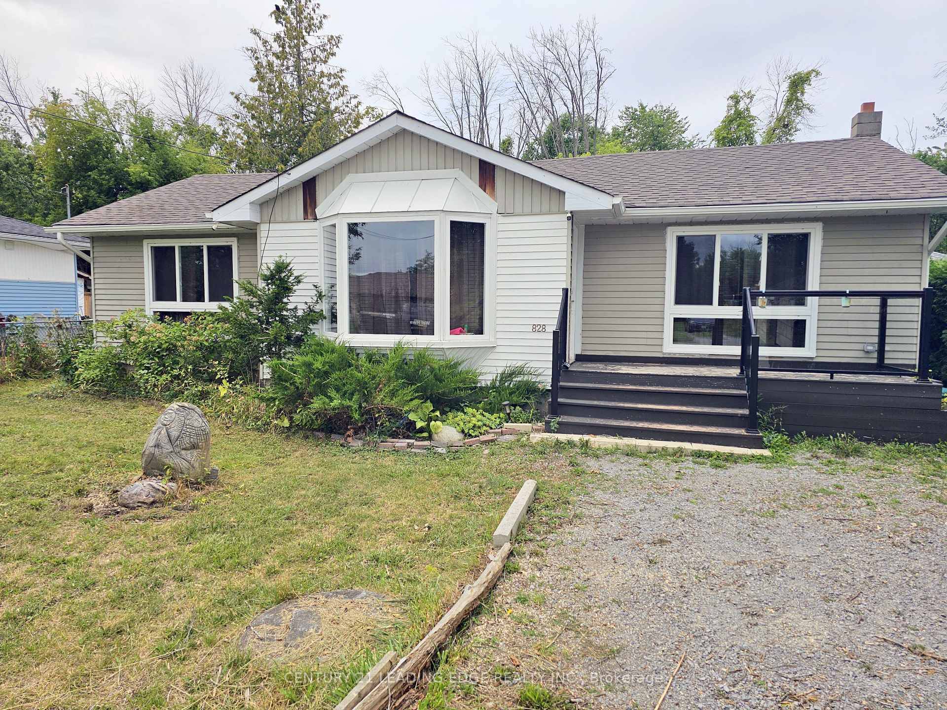 Beautifully renovated 3 bedroom 2 bath bungalow just steps to Lake Simcoe !