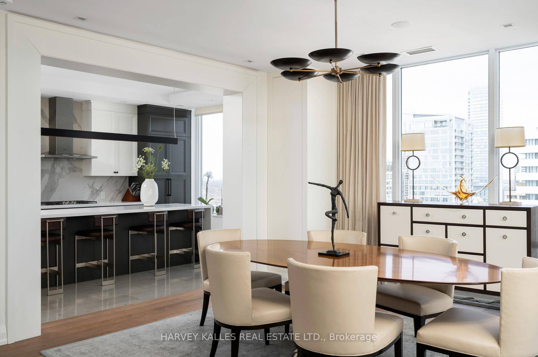 Welcome to a distinguished residence in Torontos sought after Annex, just steps from the Yorkville neighbourhood.