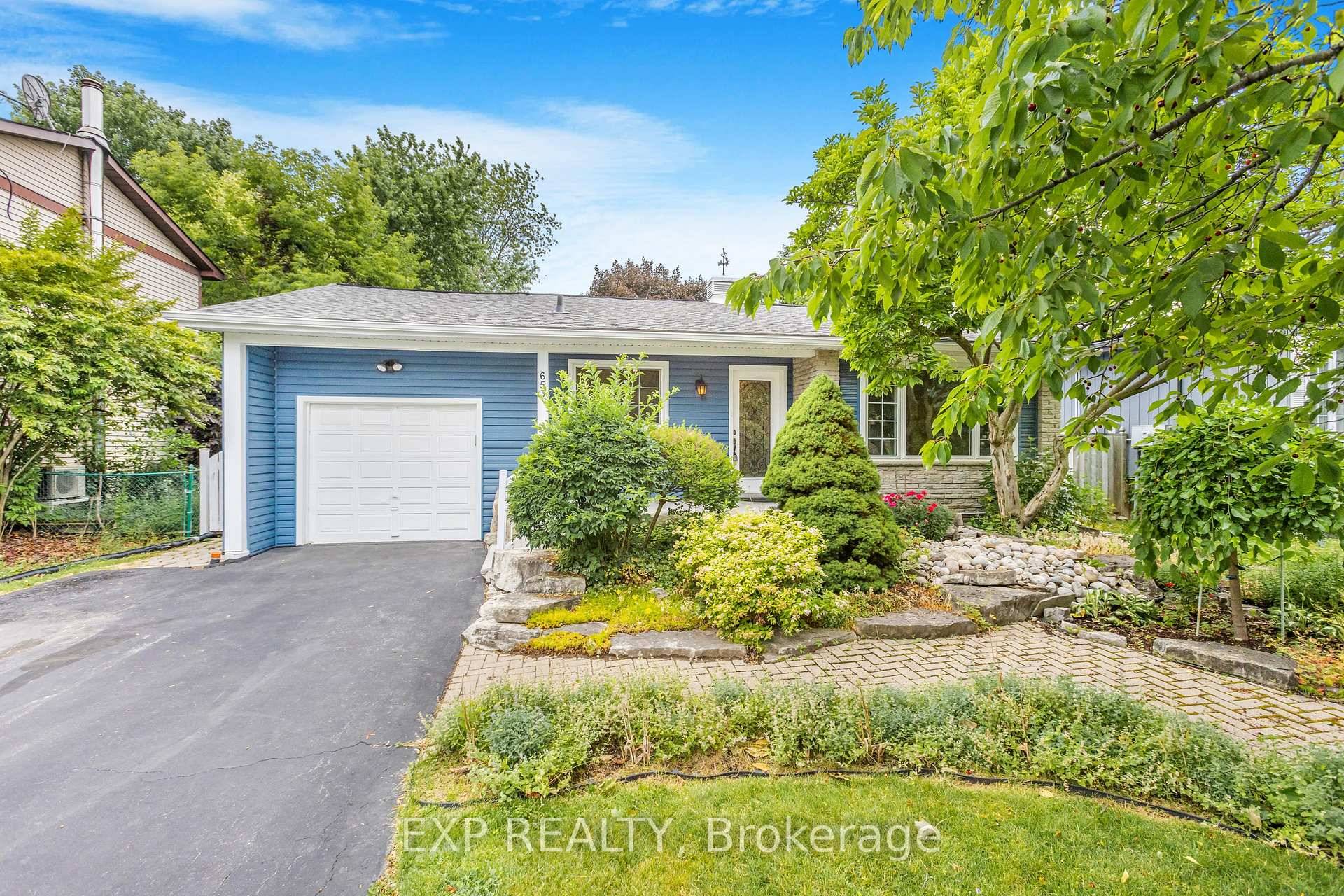 Watch Virtual Tour Charming Bungalow in Highly Desired Dorset Park !