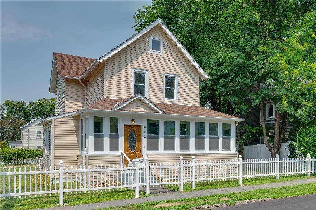 Welcome to 602 Jefferson Ave in Mamaroneck !