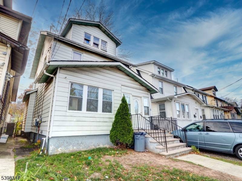 Welcome to this charming and well maintained home featuring 3 spacious bedrooms, 2 bathrooms, an eat in kitchen, and a comfortable living room perfect for everyday living.