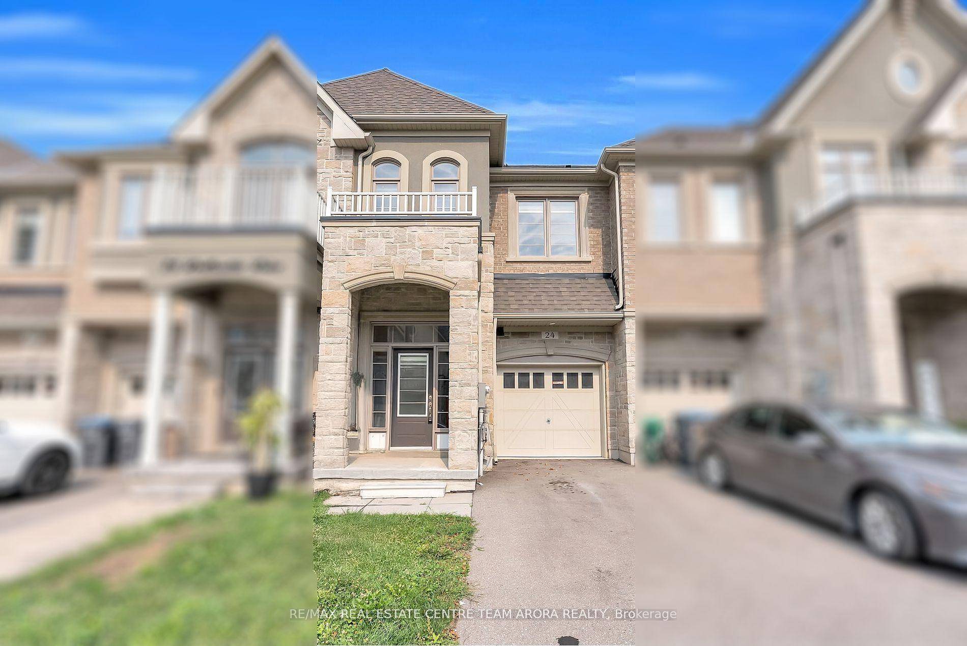Welcome to this stunning freehold 4 bedroom townhouse located at Mississauga Road amp ; Steeles Financial Drive in the desirable Bram West community.