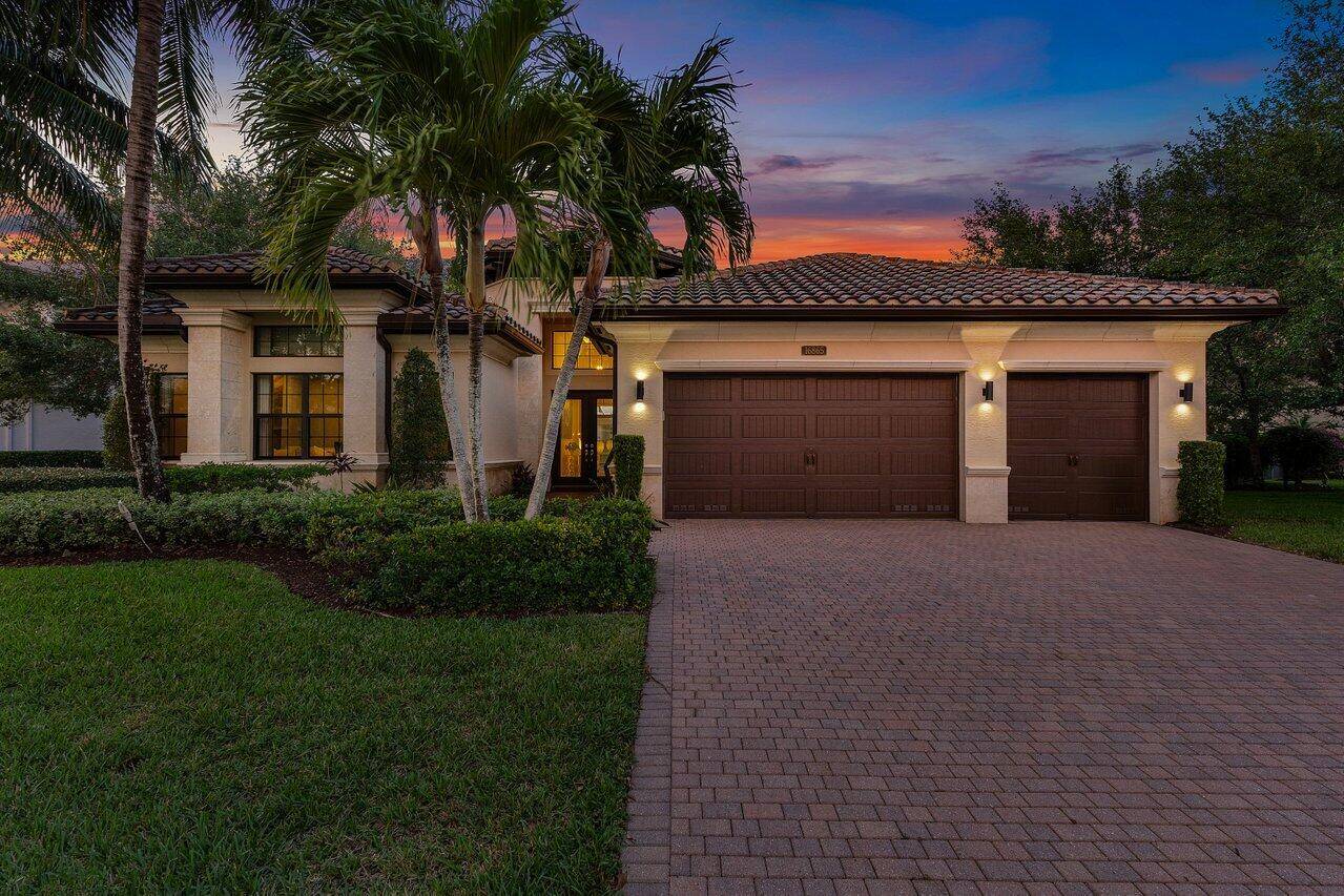 Step into understated luxury with this Venetian model at The Bridges.