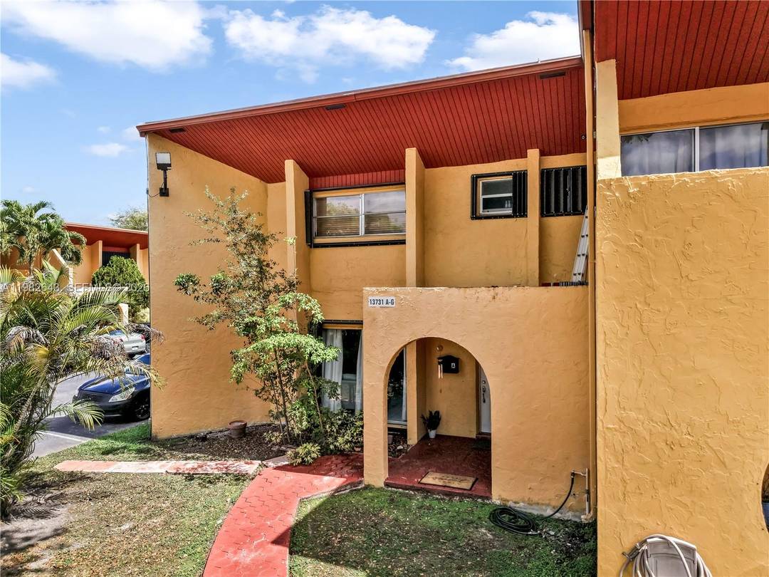 This beautiful two story corner townhome offers 3 bedrooms and 2.