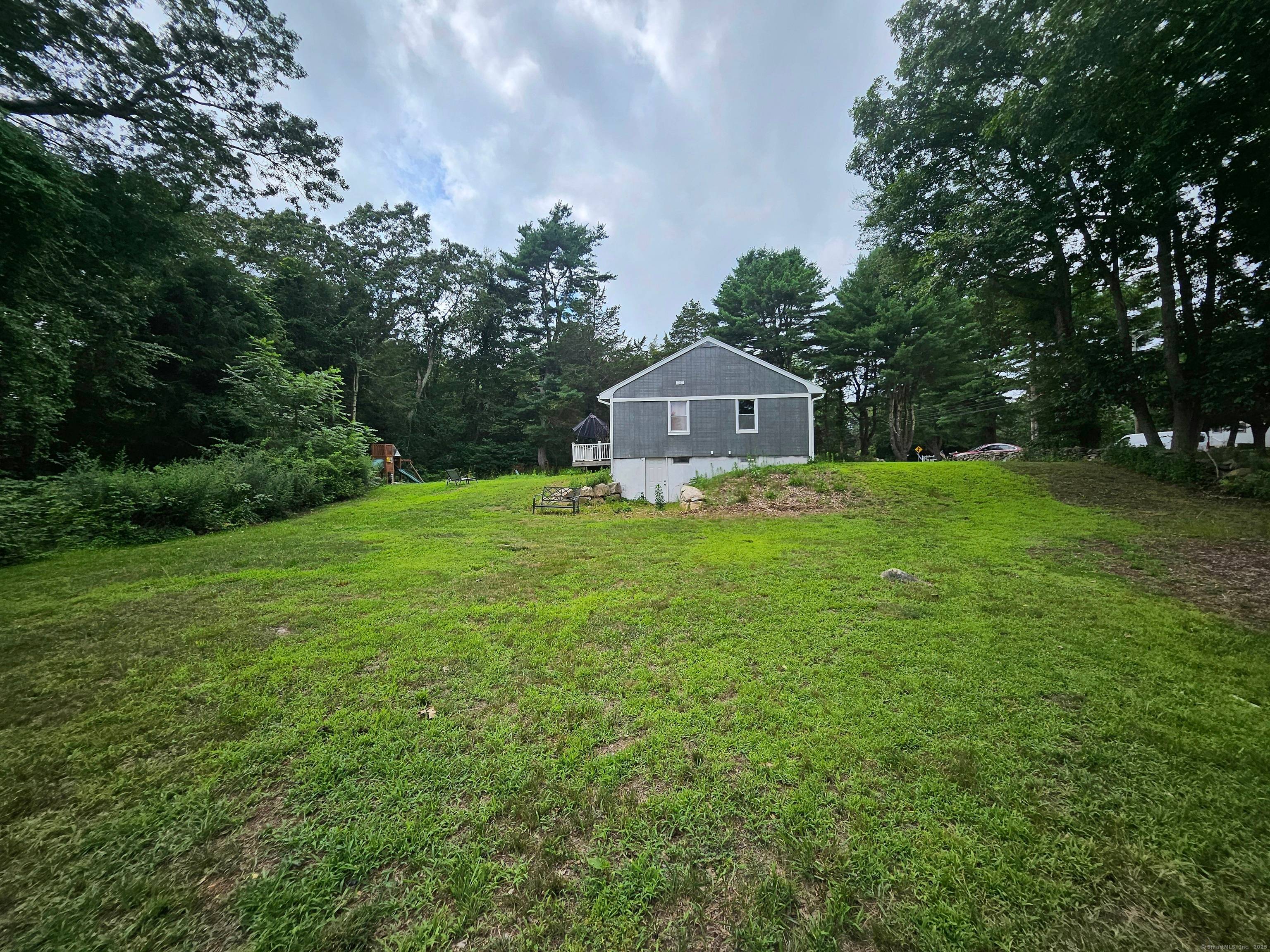 Charming 3 Bedroom Home, one floor living at its best !