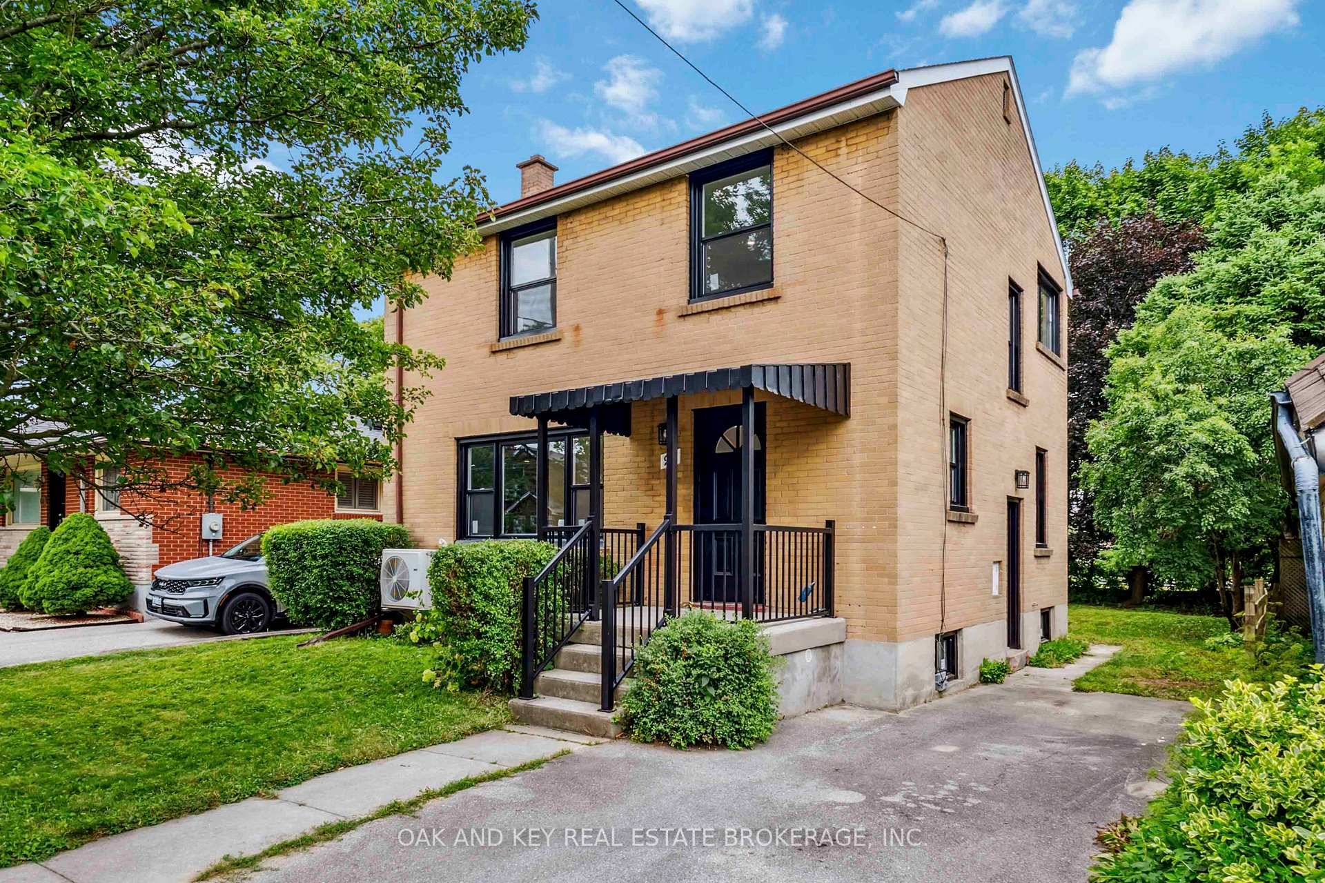 Welcome to 90 Jacqueline Street a beautifully renovated, move in ready home nestled in a quiet, family friendly neighbourhood.
