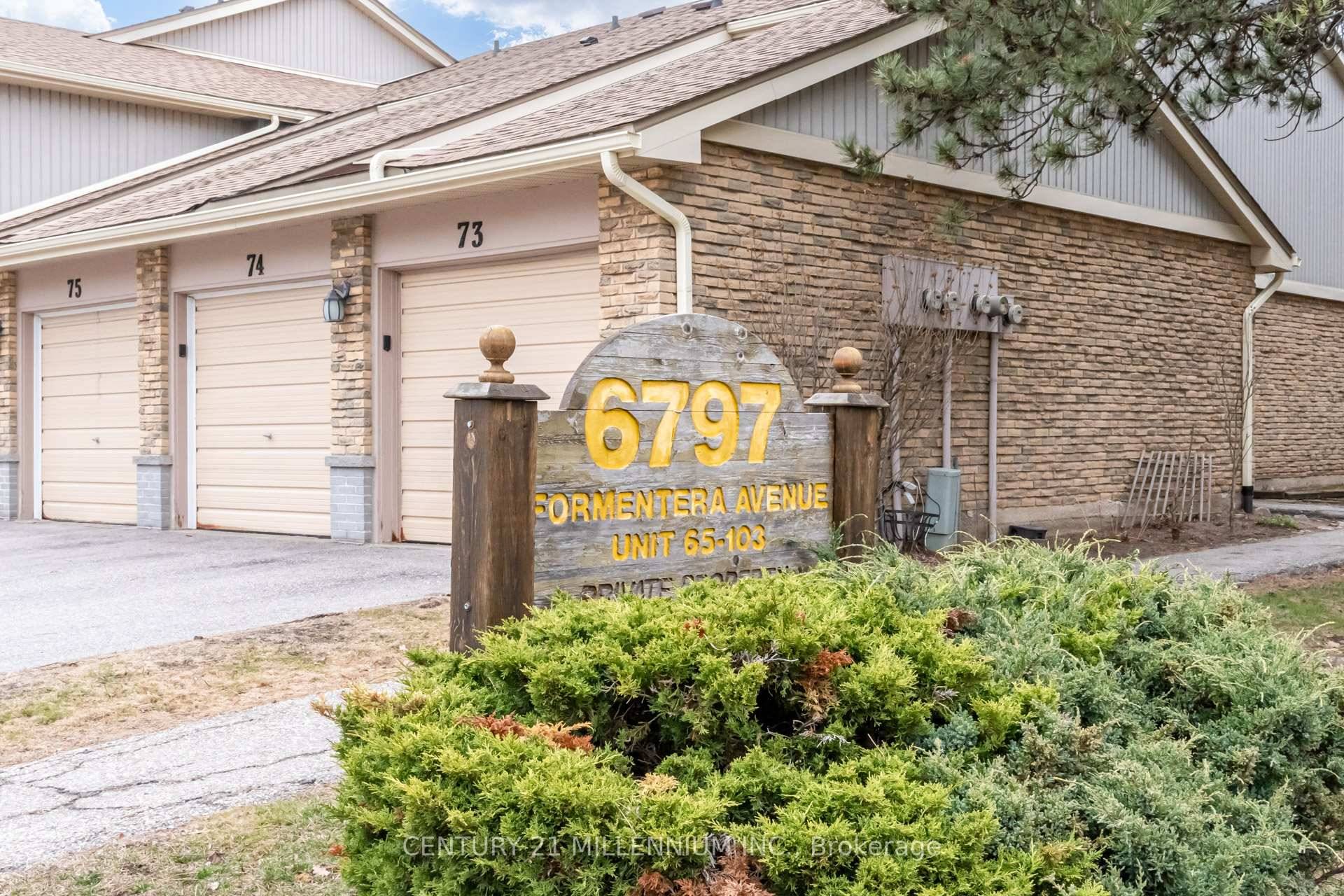 Absolutely Gorgeous 3 Bdrms, 2 Baths In A High Demand Neighbourhood.