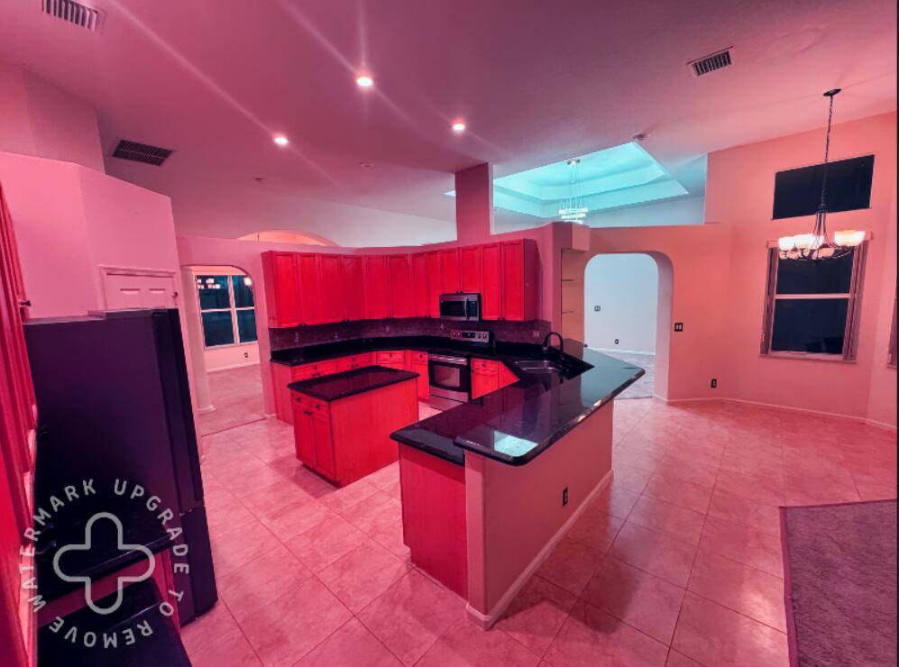 Beautiful Home on a Spacious Corner Lot in Loxahatchee Perfect for Your Family !