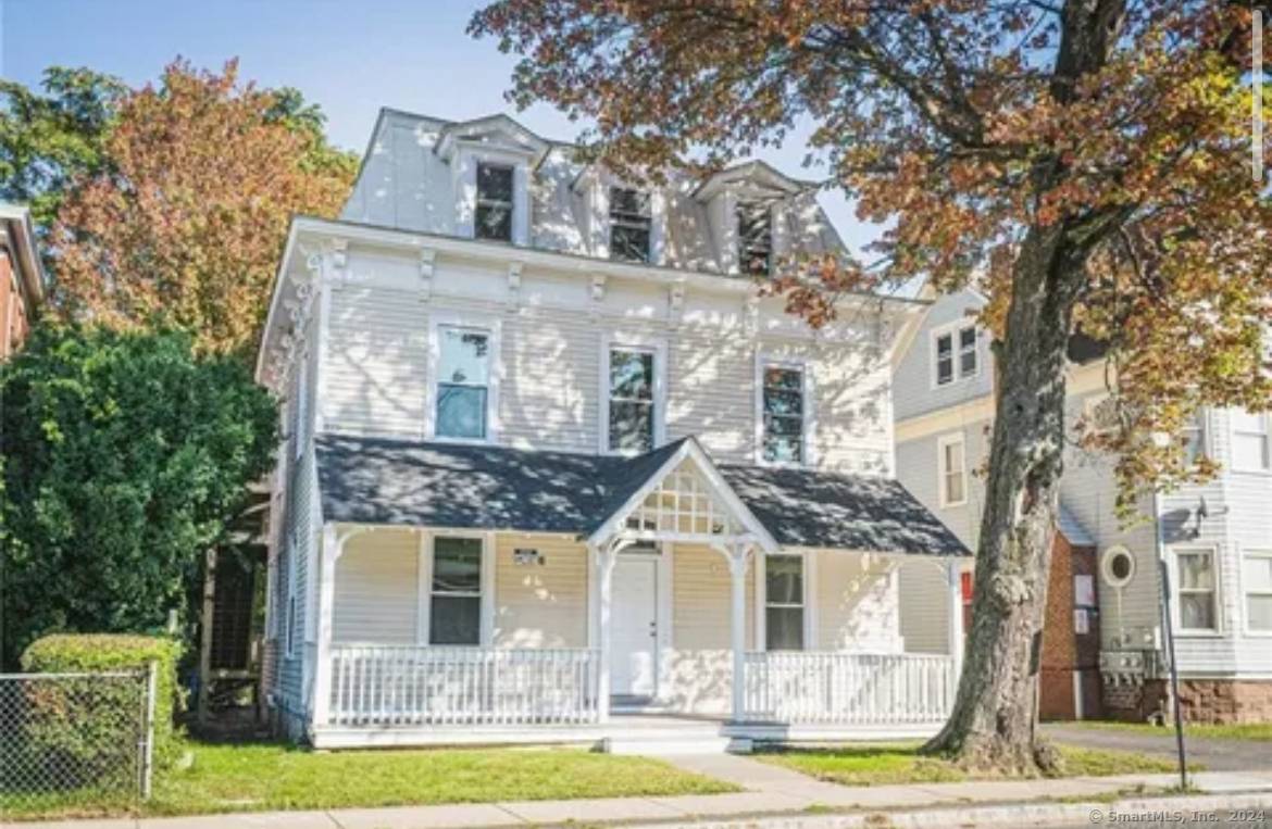 Seize this rare opportunity to invest in an exceptional multifamily property located in the thriving Parkville Neighborhood of Hartford.