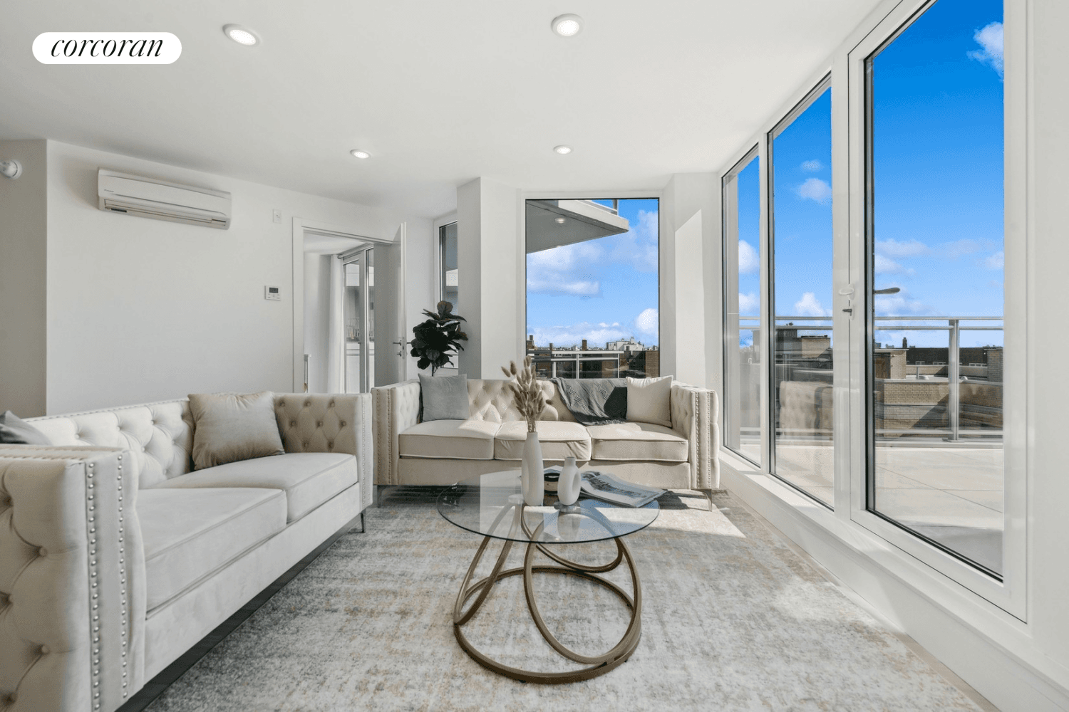 IMMEDIATE CLOSINGS ! WEEKDAY SHOWINGS ARE AVAILABLE BY APPOINTMENT.