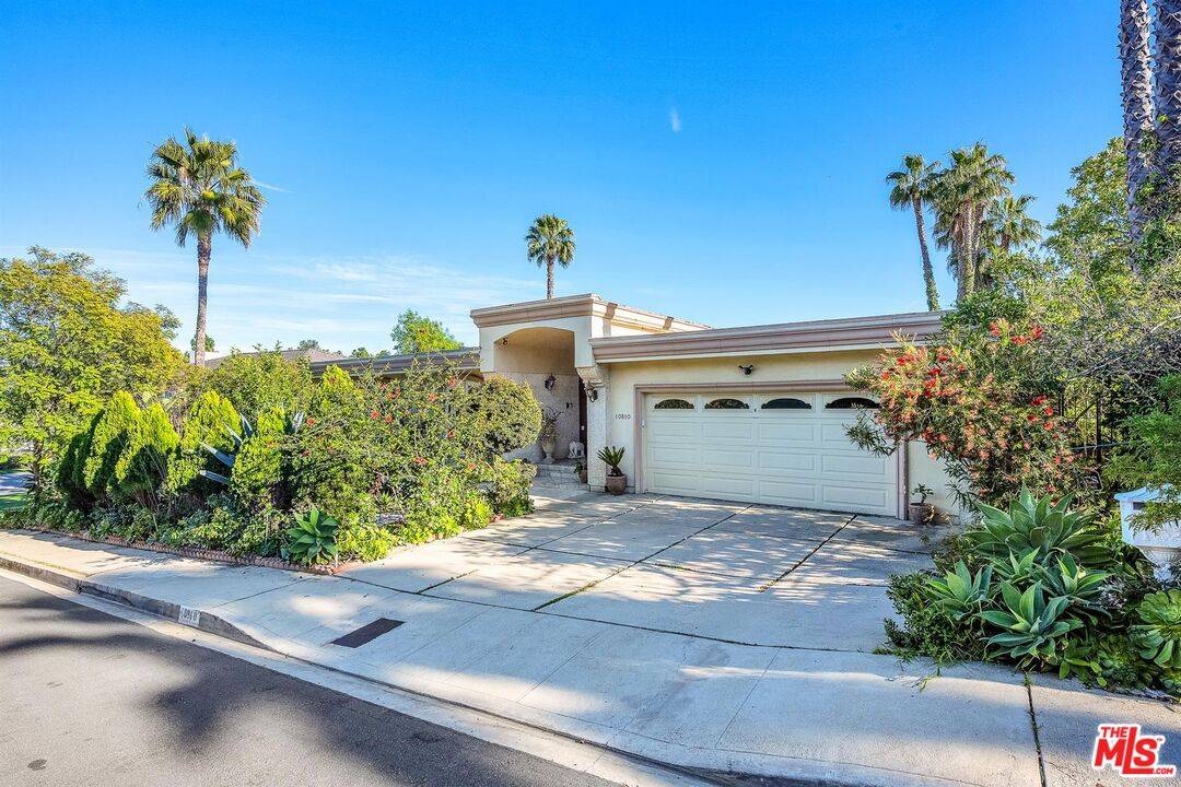 10810   Via  Verona St 4BR Bel Air La