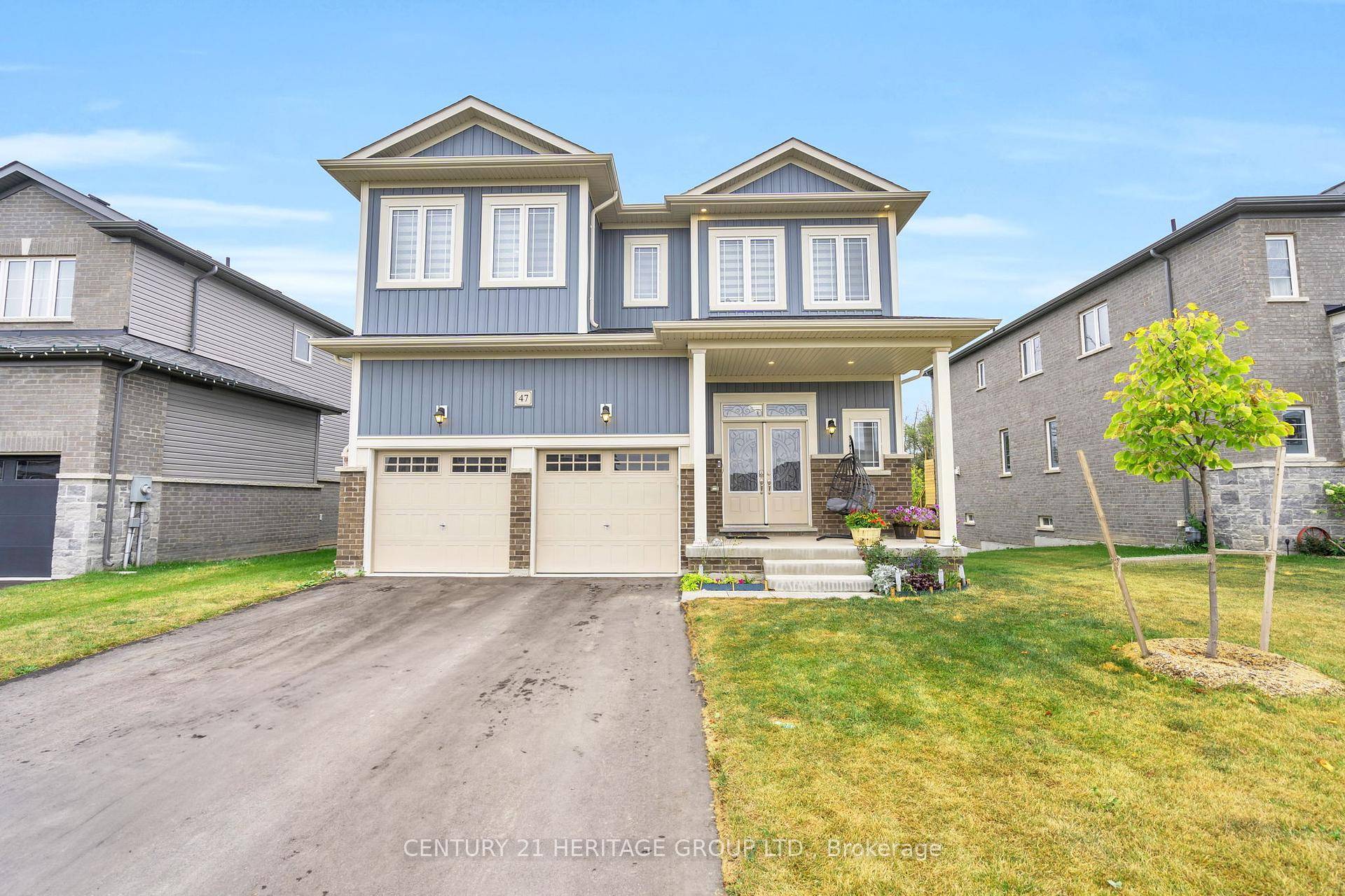 Welcome to 47 Emerald Street in Wasaga Beach !