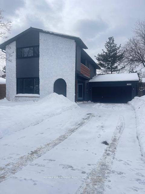 Executive 2 storey home on a great lot in the sought after Palmer neighbourhood, featuring 3 1 bedrooms, 3.