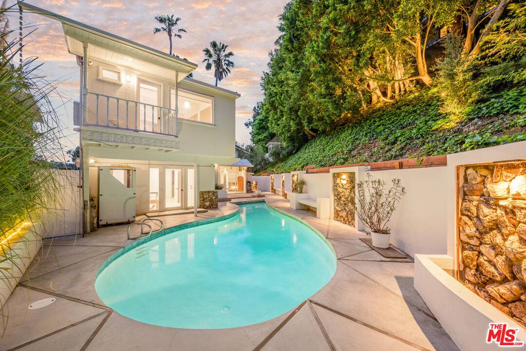 3027   Franklin Canyon Dr 3BR Beverly Hills Post Office | B.H.P.O. La