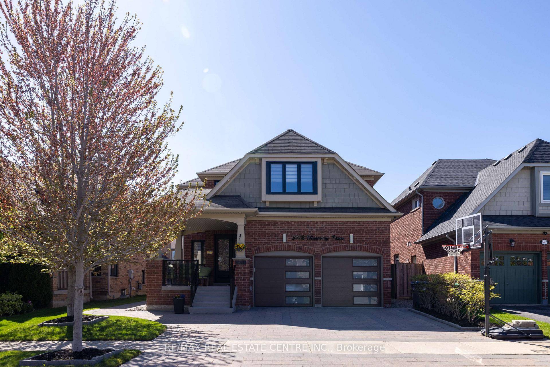 Stunning 4 1 Bedroom, 5 Washroom Detached Home in Prestigious Churchill Meadows !