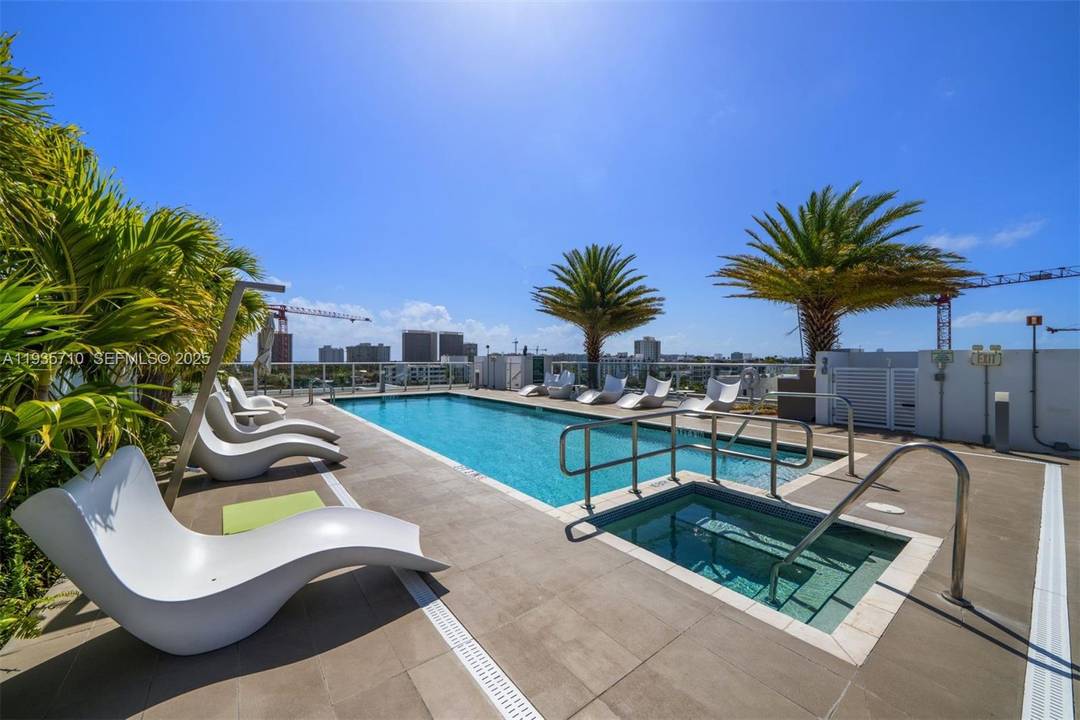 This residence boasts soaring 9 ceilings, a spacious split floor plan, Porcelain floors throughout.