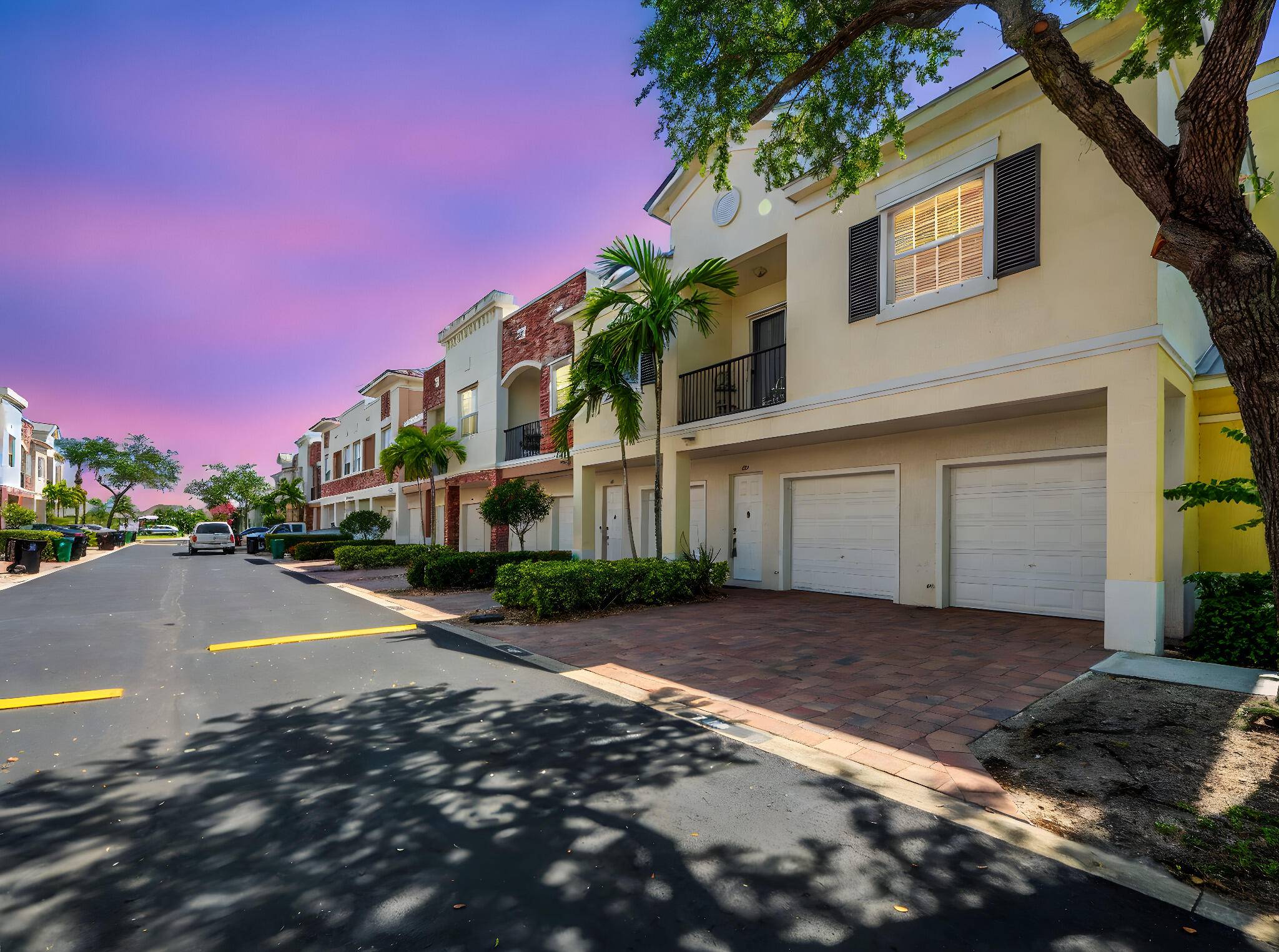 Welcome to effortless living in the heart of Promenade at Tradition !