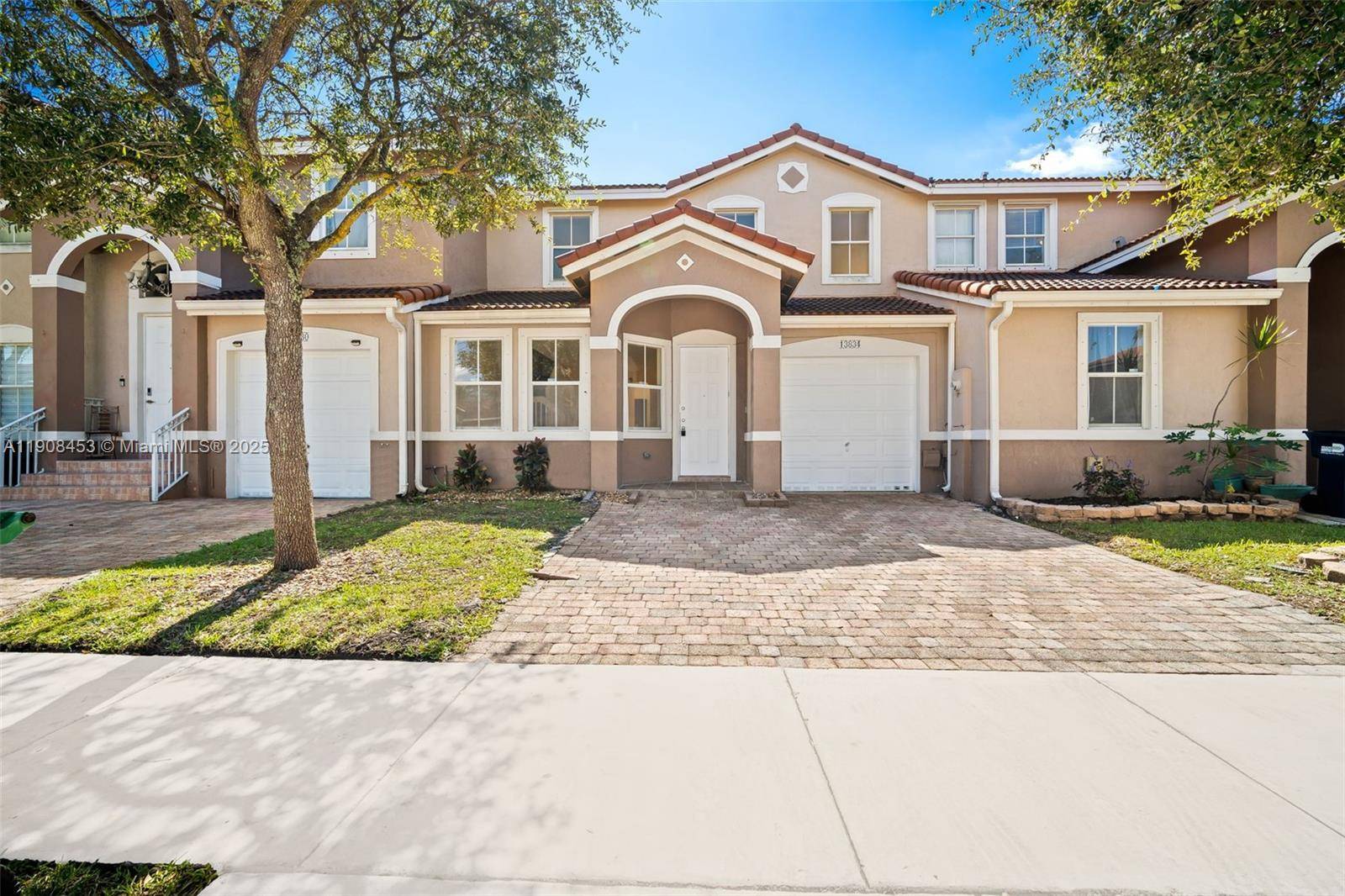 Beautiful 3 bedroom, 2. 5 bathroom home for sale in Homestead, FL, just minutes from the Turnpike.