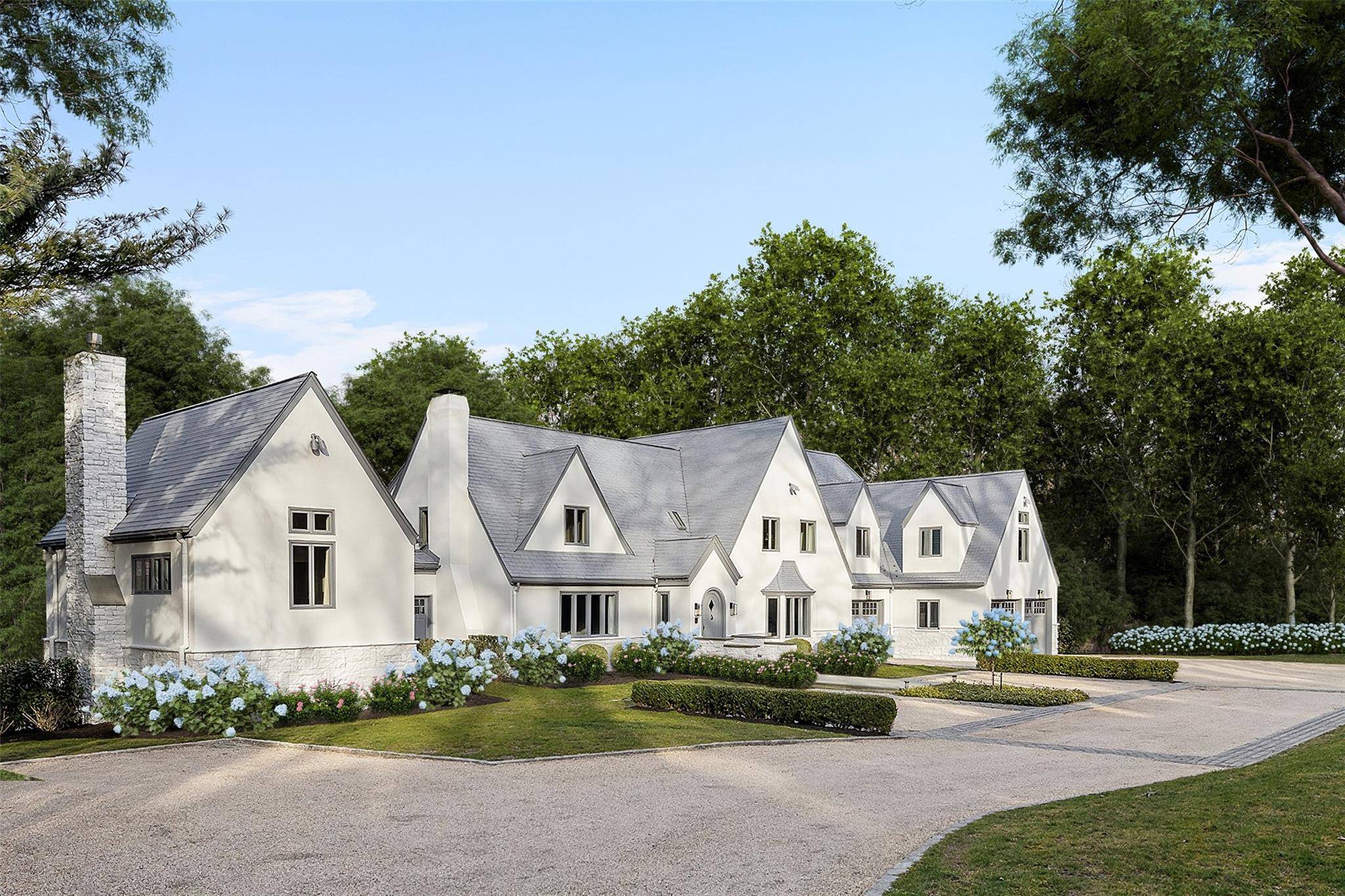 Boasting low carrying costs, a gorgeous full renovation and an extraordinary private flag lot, 344 Millstone Brooke Road is a rare Hamptons oasis.