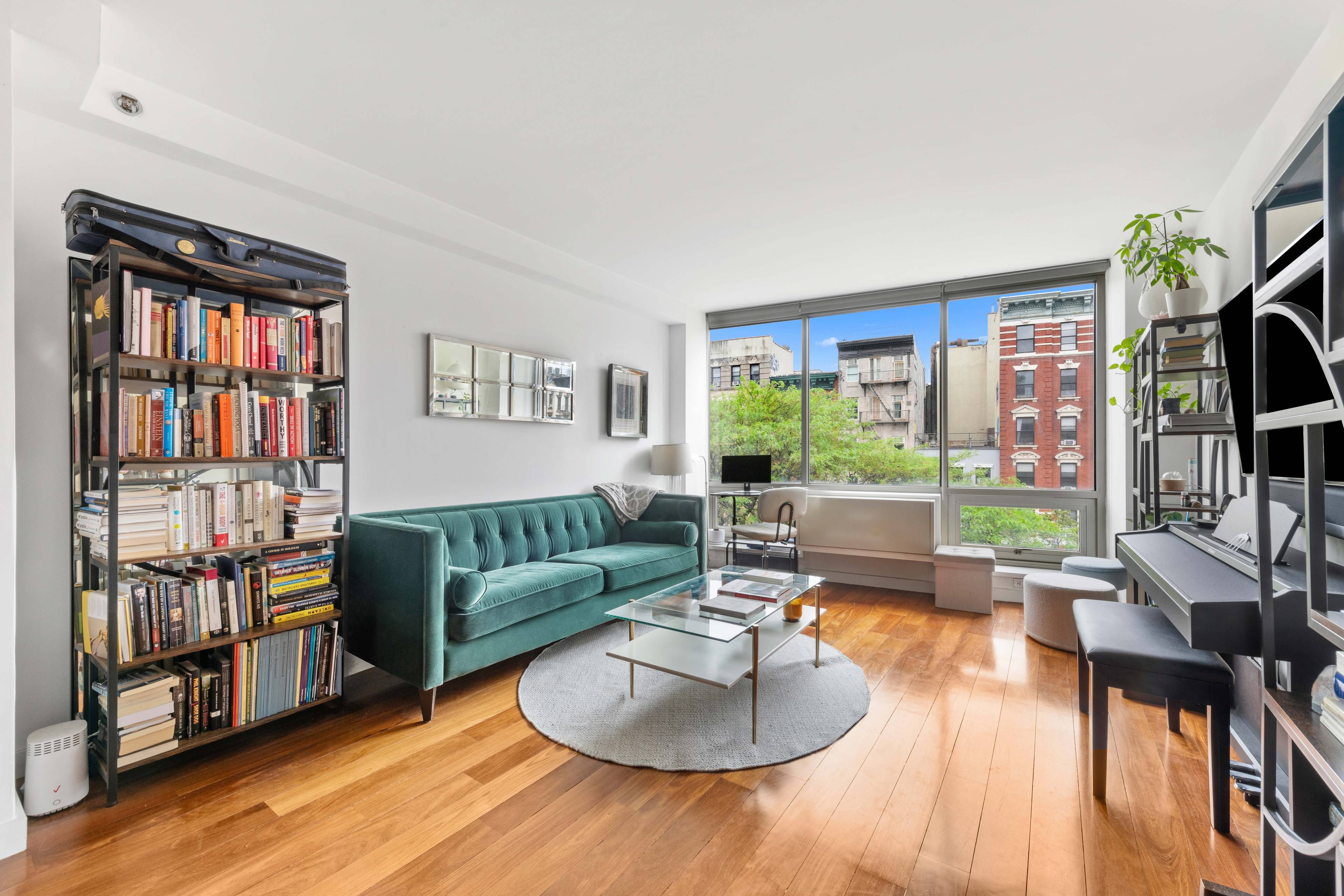 Let the sun shine in ! Amazing corner, 2 bedroom, 2 bath with washer dyer available for rent.