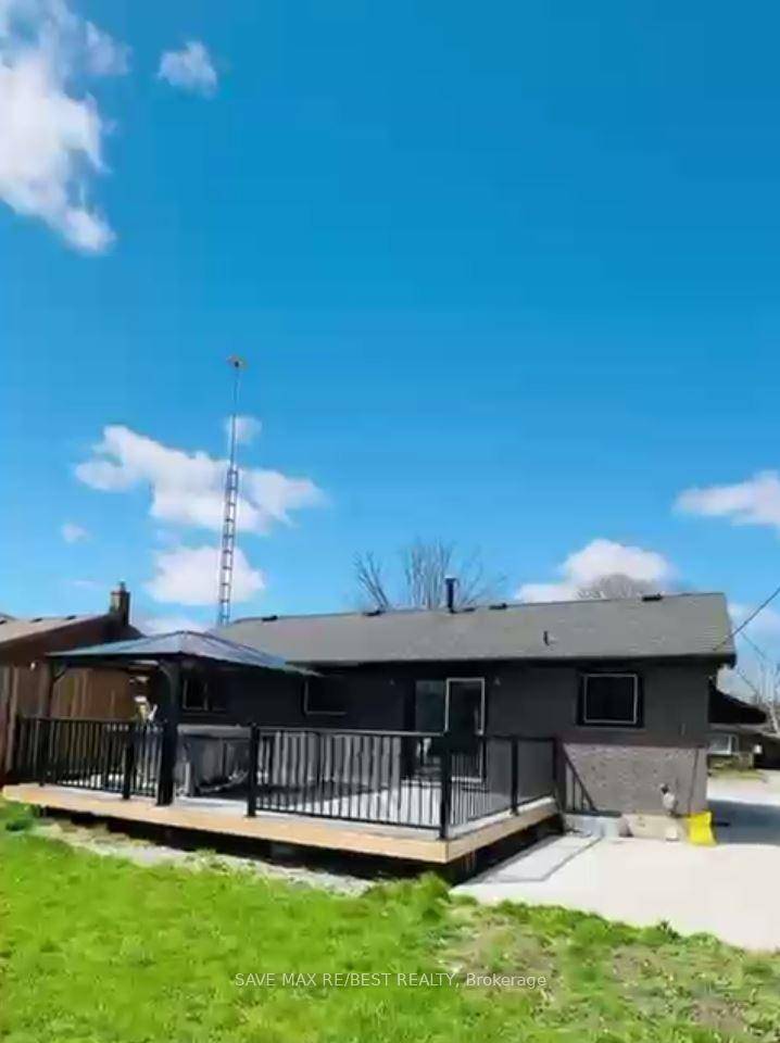 Beautiful 3 Bedroom Bungalow for Lease.