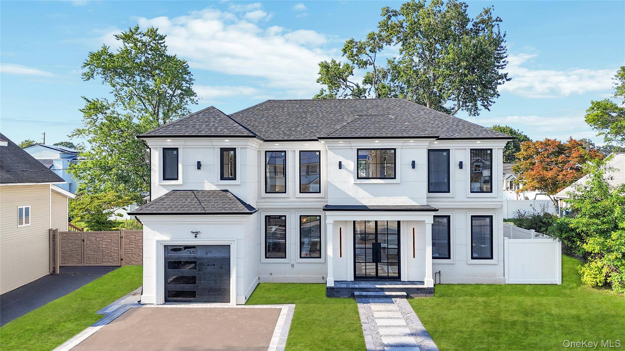 Grand Colonial Estate A True Masterpiece !