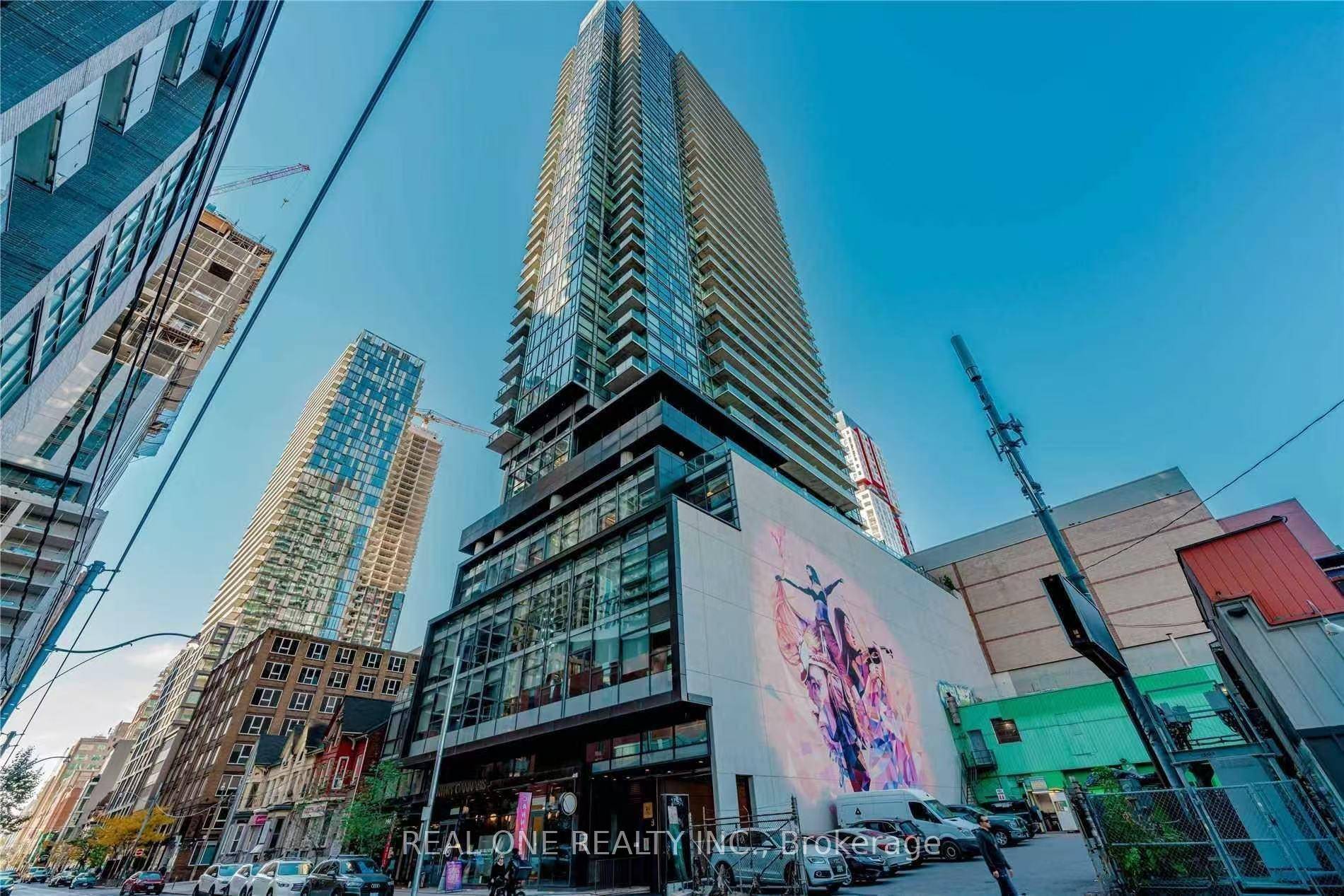 Fully Furnished 1 1 Condo in Entertainment Area is Waiting for you.