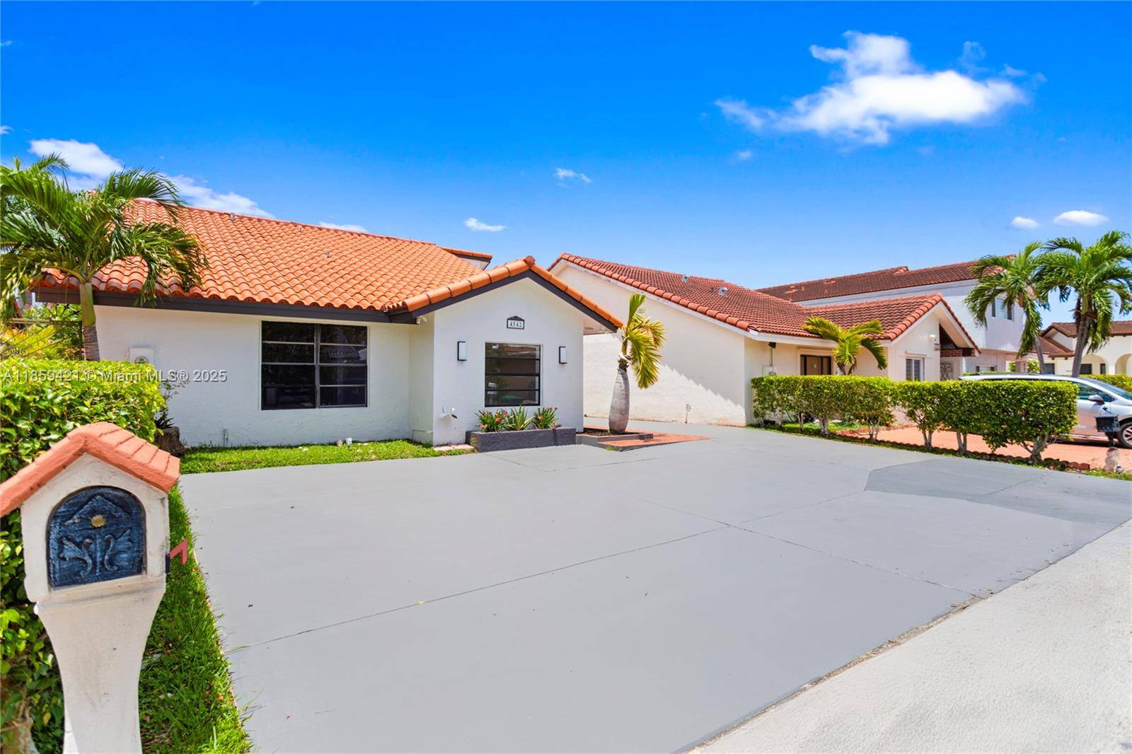 Beautifully remodeled 4BR 2BA home in the heart of Kendall !