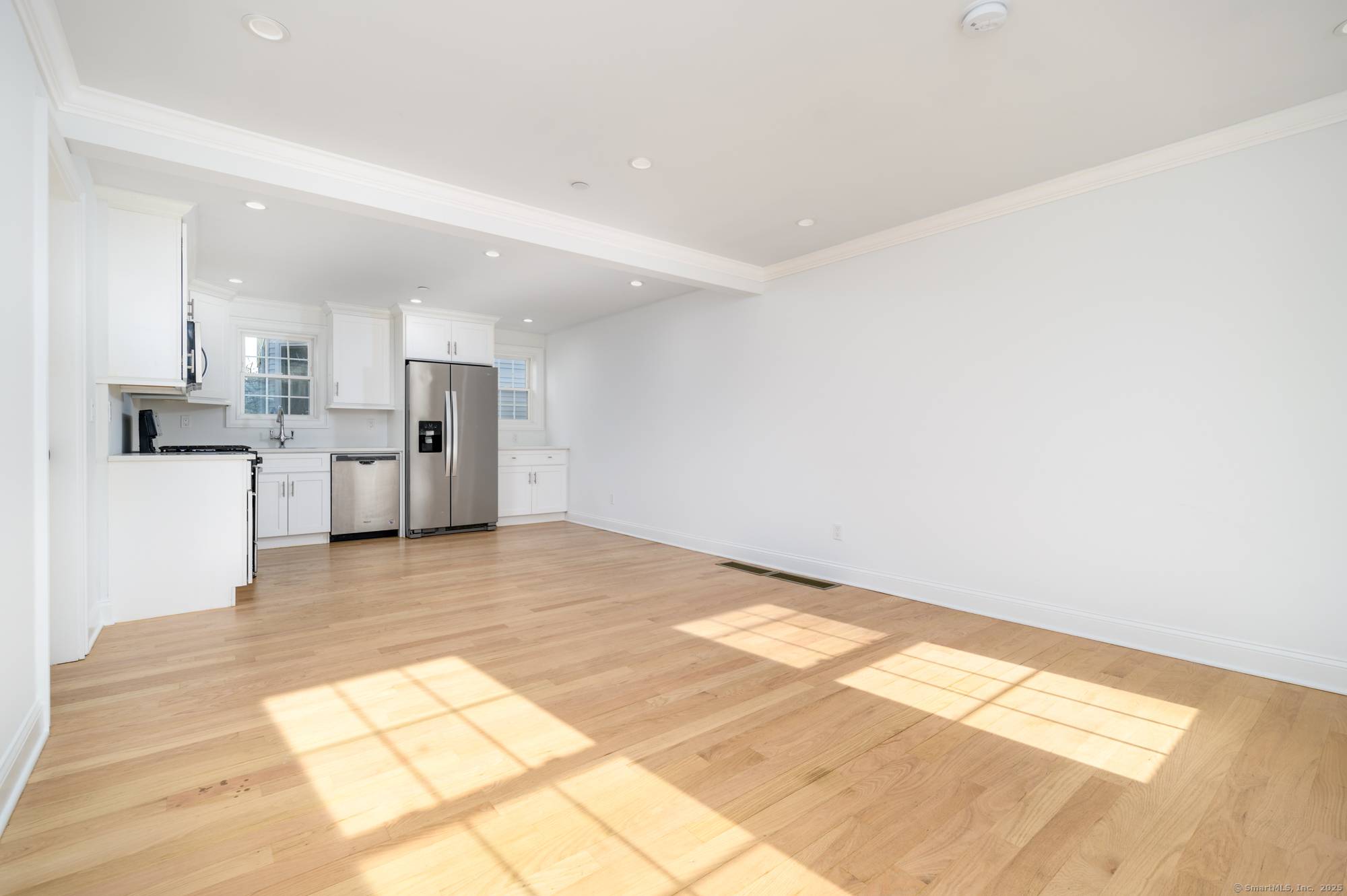 Fantastic mid city 3 bed 2.