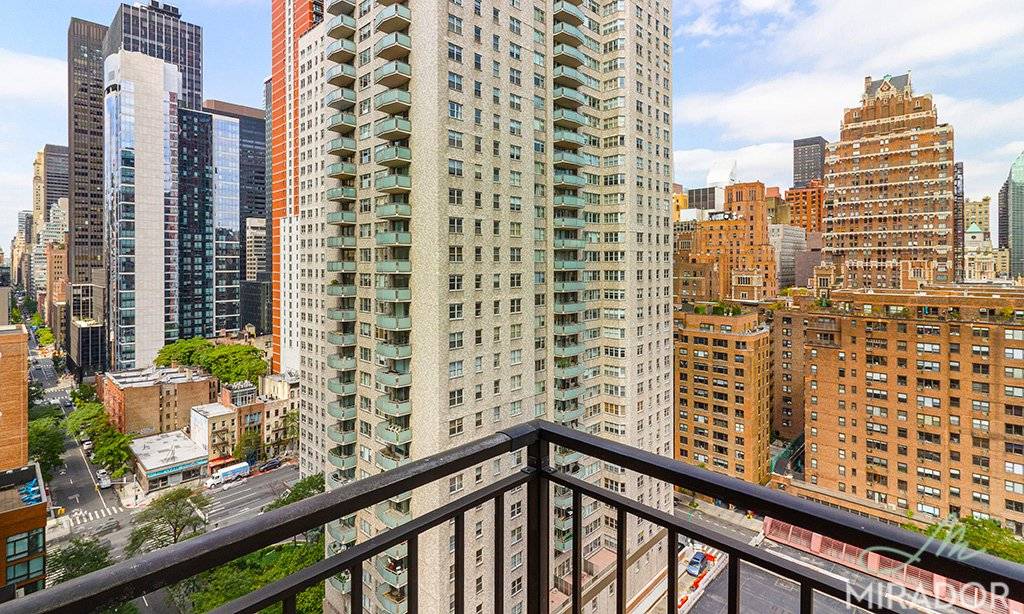 Beautifully renovated 2 bed 2 bath residence with stainless steel appliances and hardwood floors.