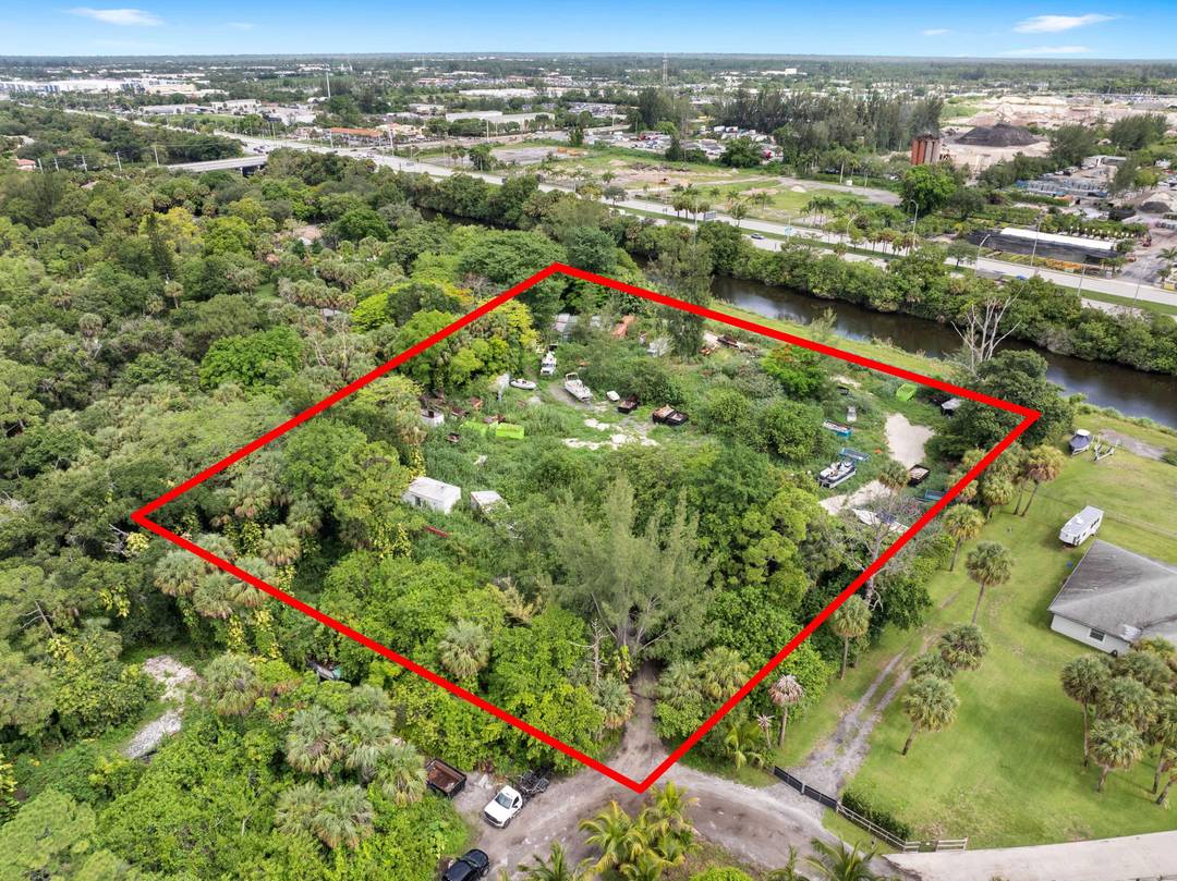 Vacant land. Incredible 5.