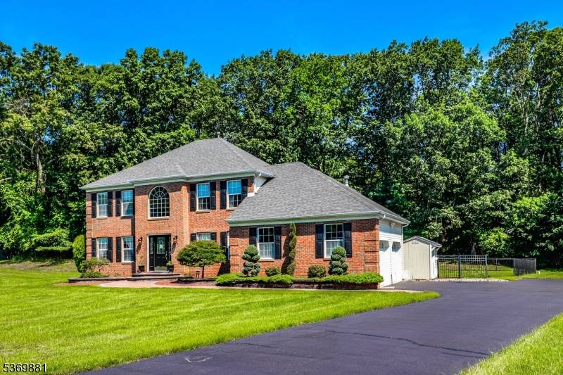 Welcome to Saddlebrook Estates, Freehold NJ.