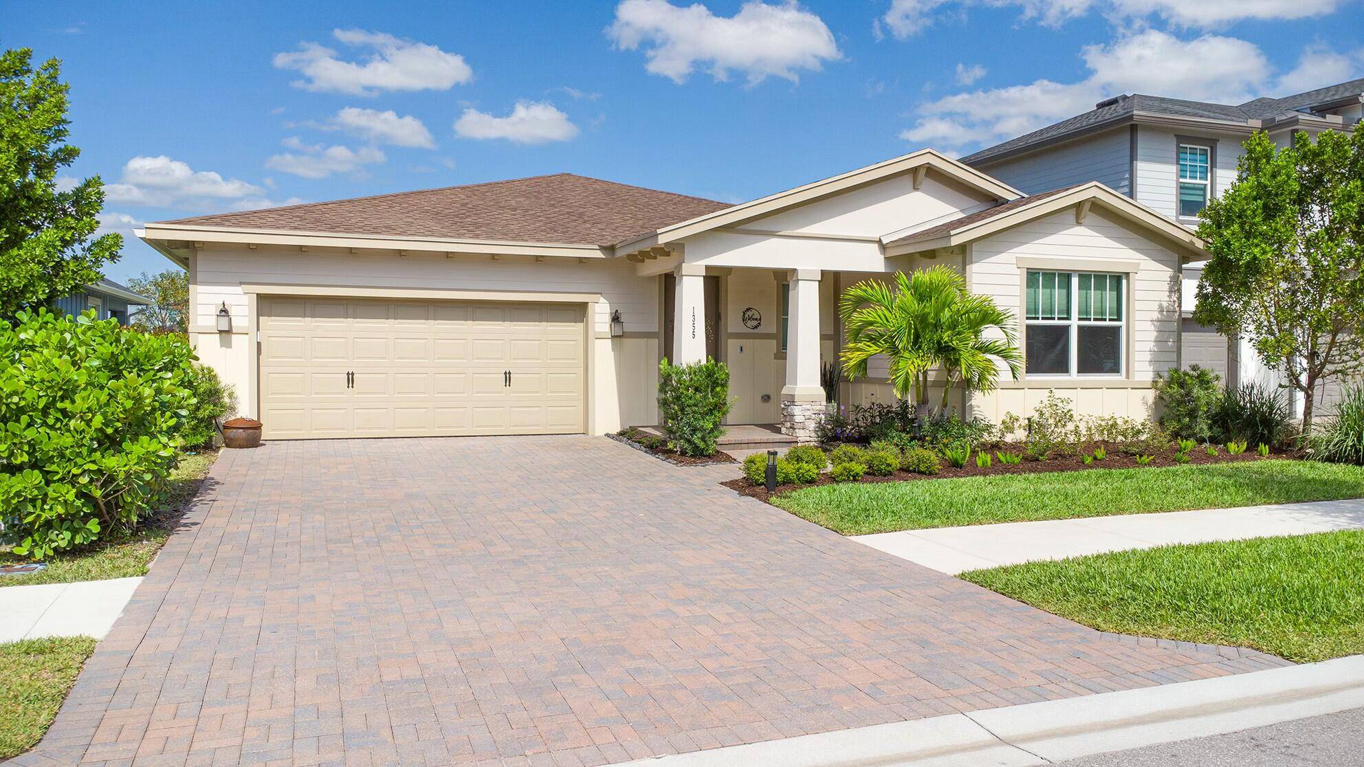 PRICED TO SELL QUICK ! MOVING OUT OF THE COUNTRY.