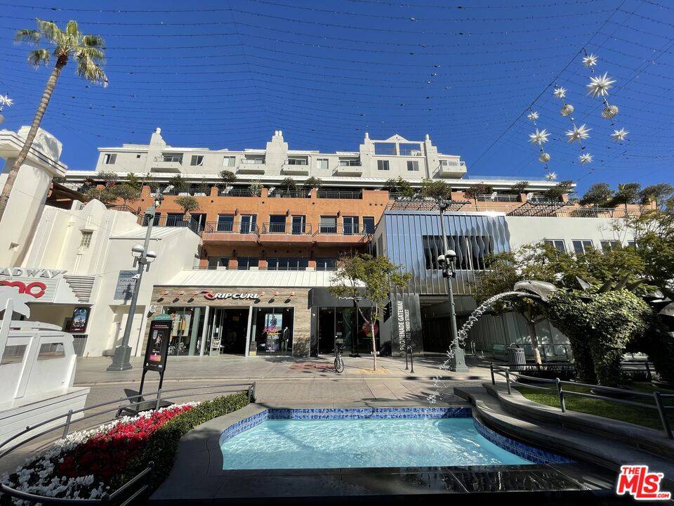 1453   3rd Street Promenade 2.0 Santa Monica LA