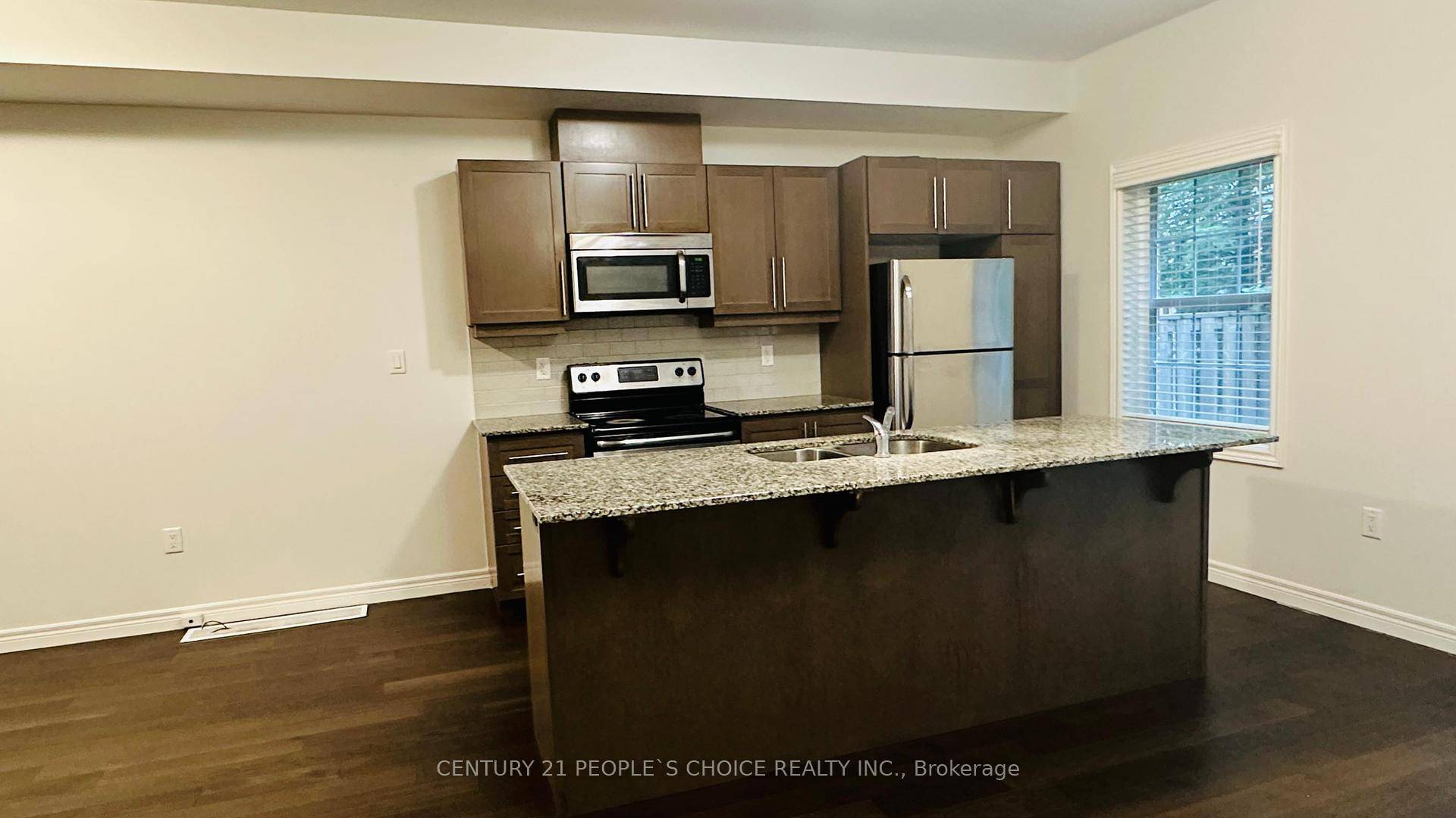 Renovated 1475 sq ft executive townhome in the heart of kitchen waterloo.