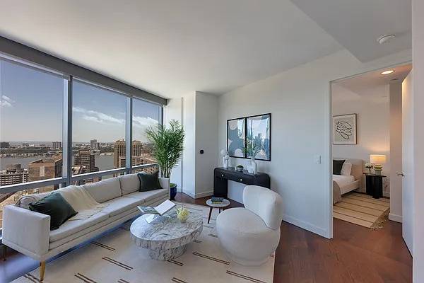 The Aire at 200 West 67th St Step into this spacious 1 Bedroom Flex 2, 2 Bath lease takeover in one of Manhattan s premier full service luxury buildings.