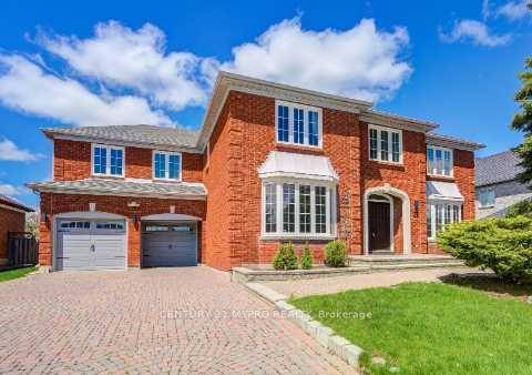 Welcome to this bright and beautiful 5 bedroom family home, proudly positioned on a premium 75 ft wide regular lot in Bayview Hill.