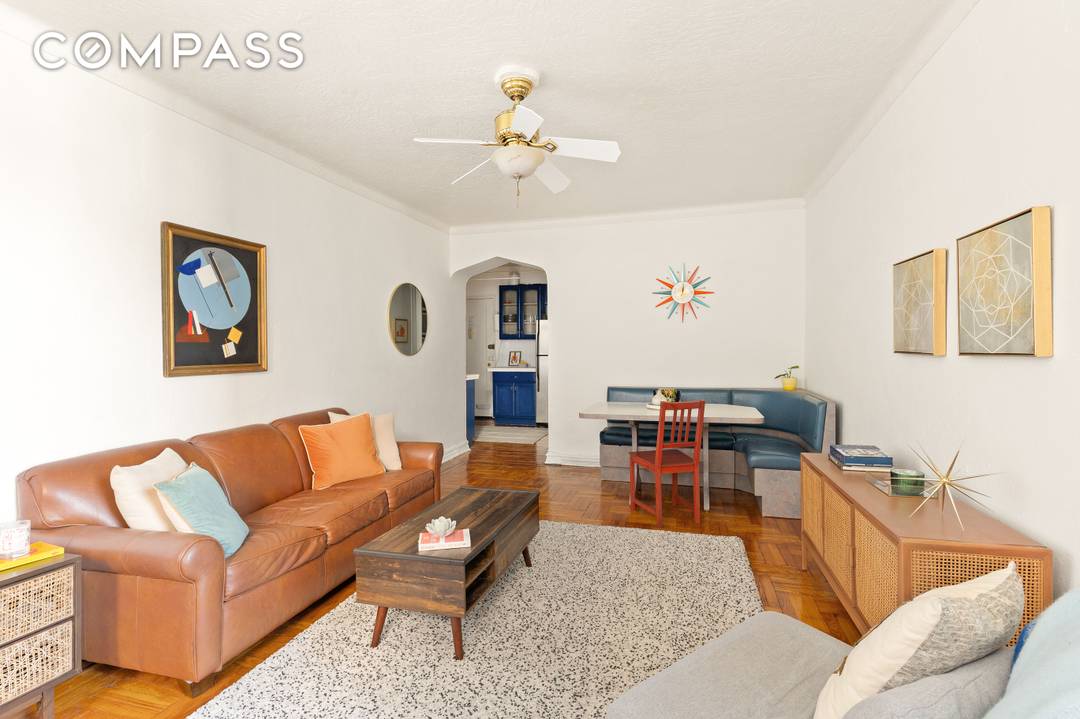 Welcome to 125 Hawthorne Street apartment 3H, a sprawling one bedroom in a pre war building, located on a quiet and serene block in the budding neighborhood of Prospect Lefferts ...