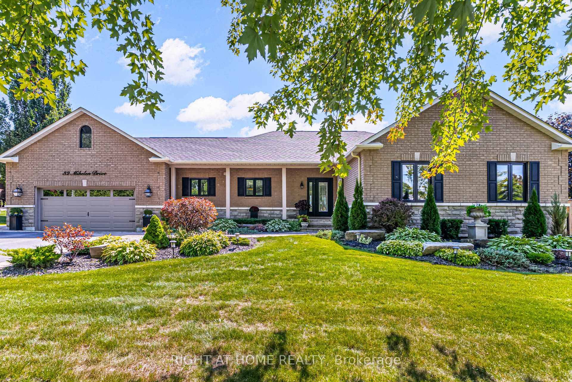 Welcome to 32 Mikelen Drive, an executive bungalow nestled in one of Port Perry's most exclusive enclaves.
