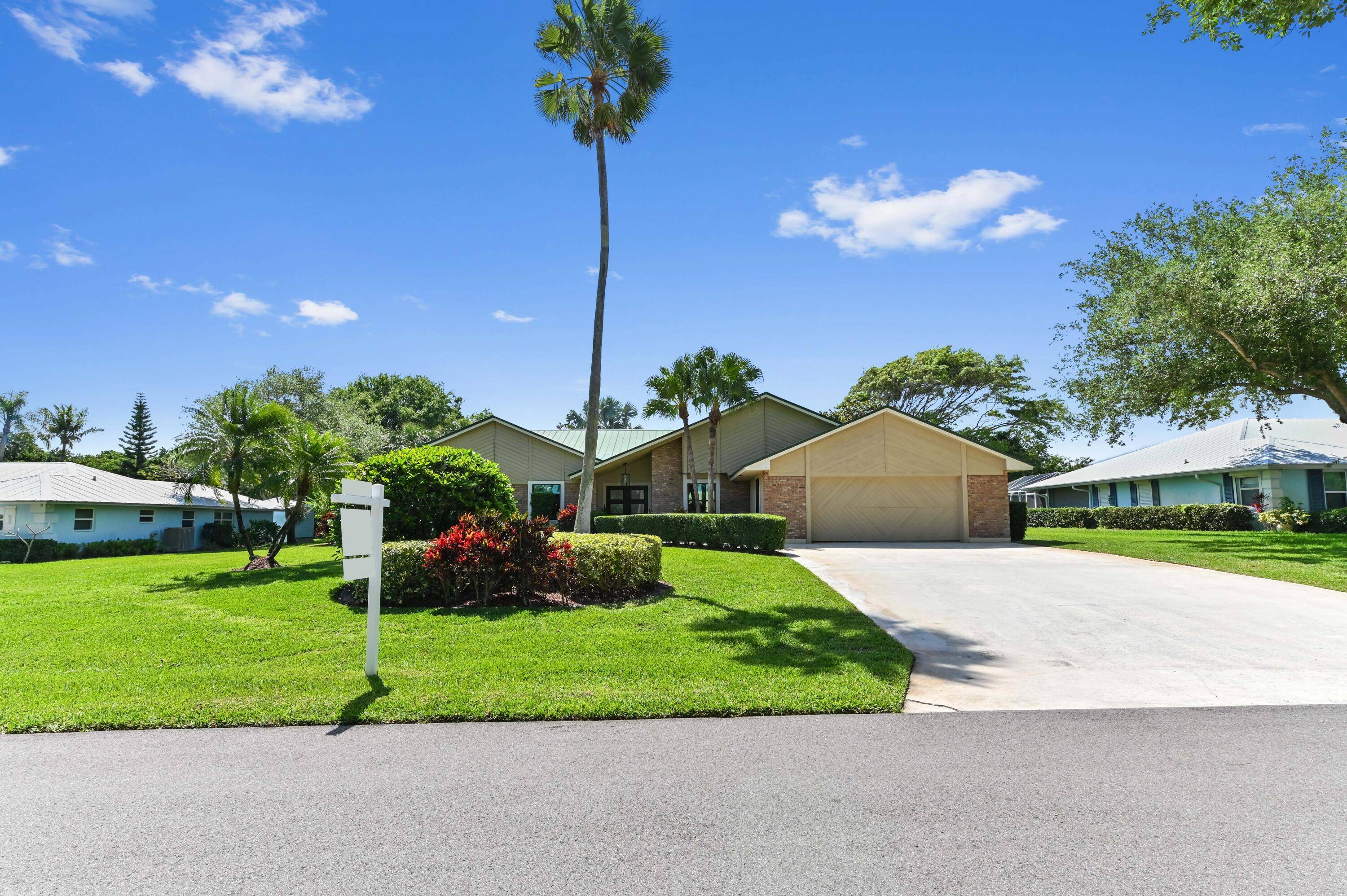 Discover the perfect blend of comfort and character in this stunning 4 bedroom plus den, 2.