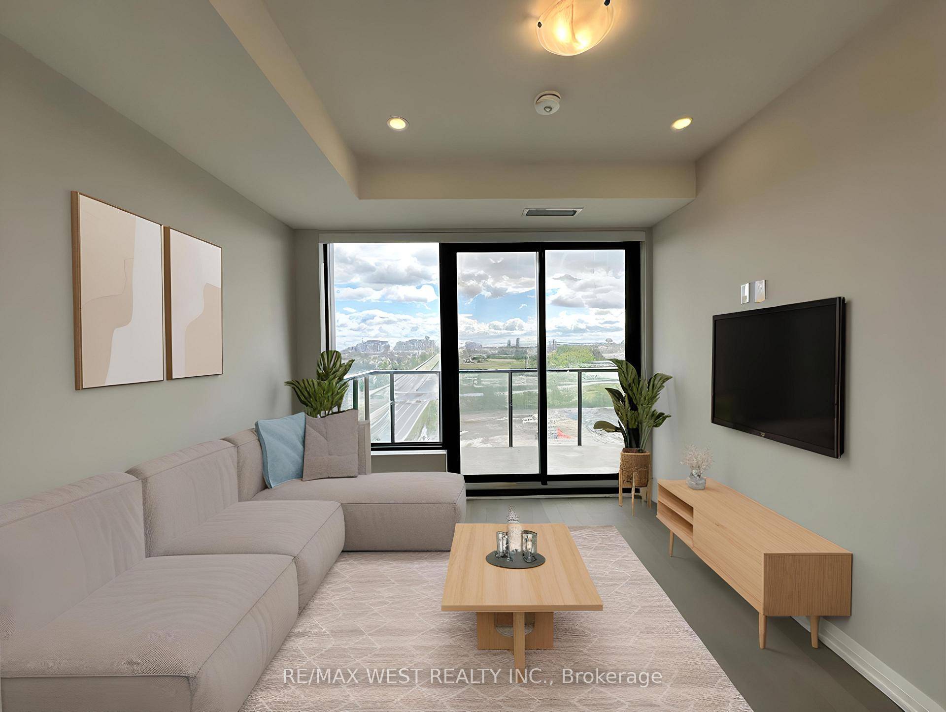 Welcome Home to this Stunning, Brand New Corner 1 bedroom 1 Bathroom suite at Clockwork Condos built by award winning builder Mattamy Homes.