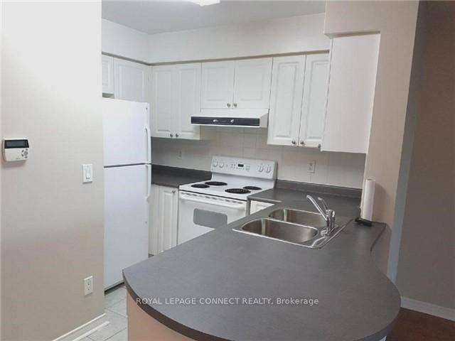 Prime Location, Spacious One Bedroom Condo In The Heart Of Richmond Hill, Over 600 Sqft.