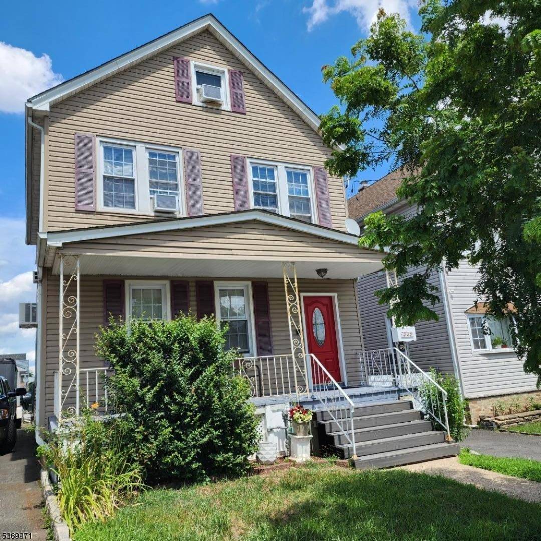 Located in the Heart of Linden's Hagel Ave Park Section is this well maintained 4BD 1.