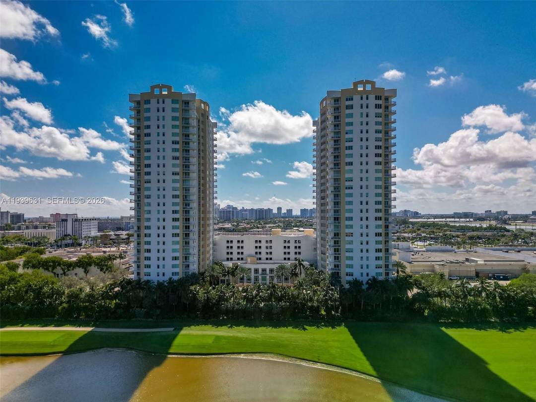 Beautiful and rare high floor apartment featuring stunning east facing ocean and golf course views.