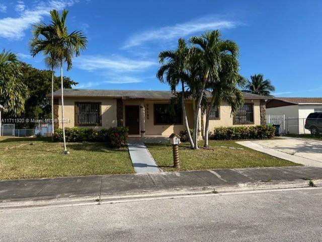 HURRY DON'T MISS OUT ON THIS SPACIOUS 4BED 2BATH ONE STORY SINGLE FAMILY HOME WITH NO HOA.