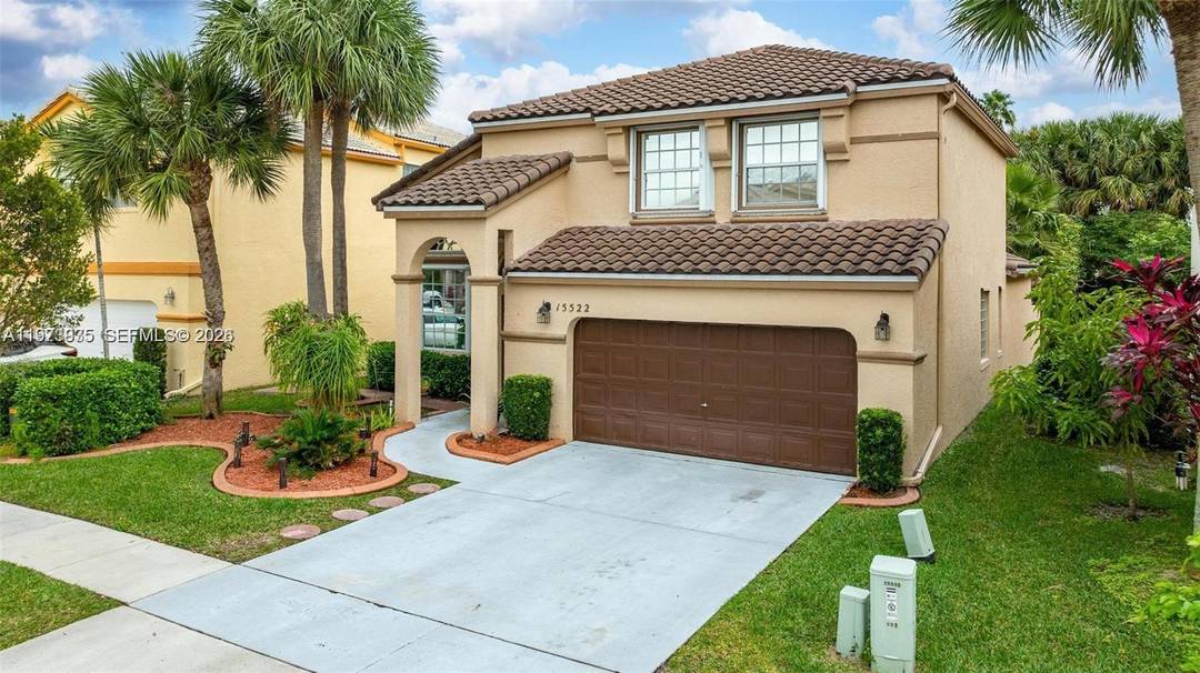 Spacious 4 bedroom, 3 bath single family home located in the desirable Towngate community of Pembroke Pines, just steps from Westfork Plaza and movie theaters.