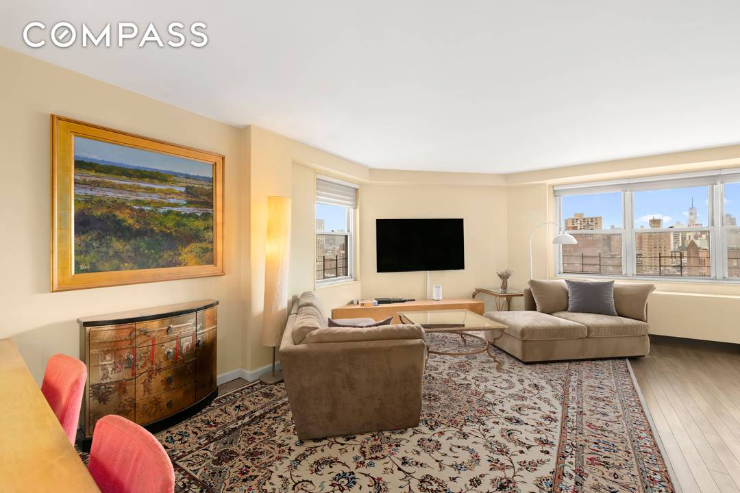 Seller offering 2 rate buy down incentive.