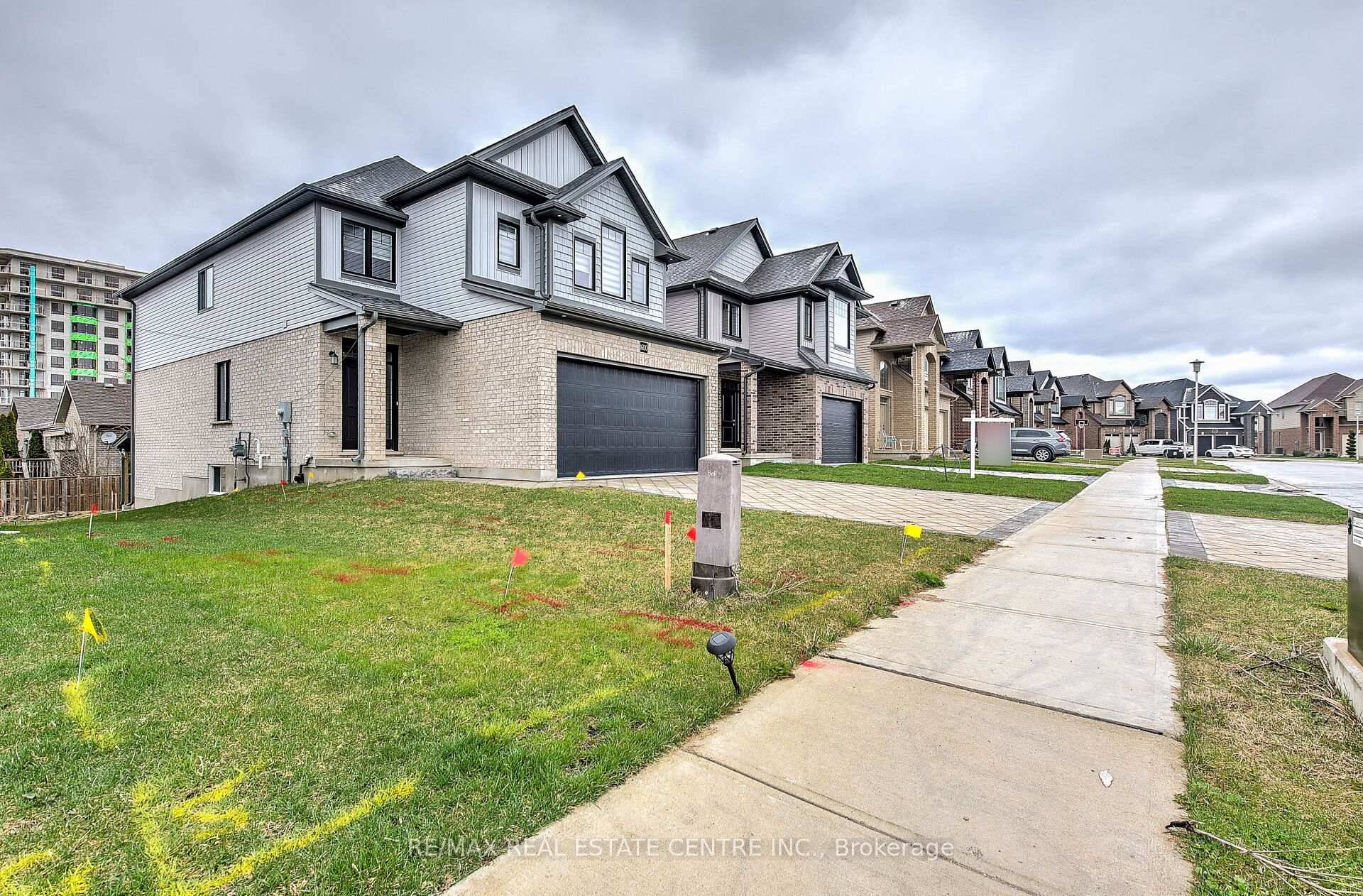 Welcome to this stunning detached home offering 4 spacious bedrooms and 3 modern bathrooms, boasting approximately 2, 360 sq.