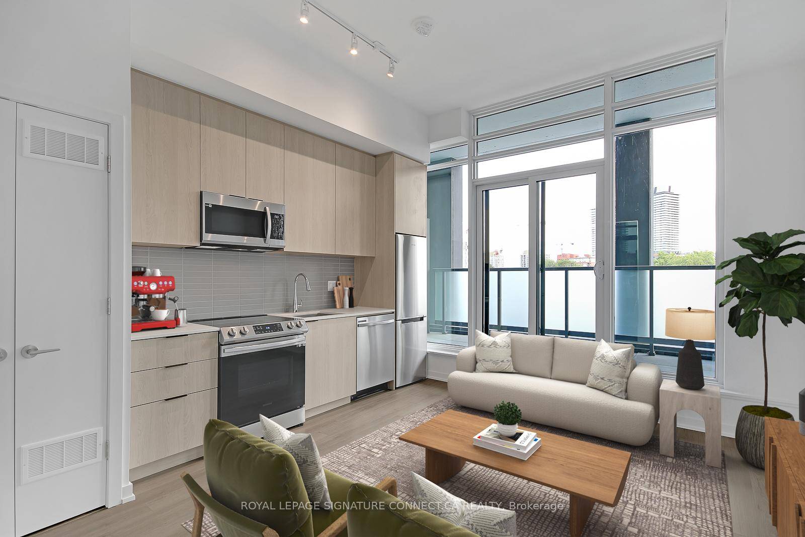 The Price Is Real ! A Gorgeous 1 1 Suite At The New Home Condos At Adelaide Power For Under 500, 000 !